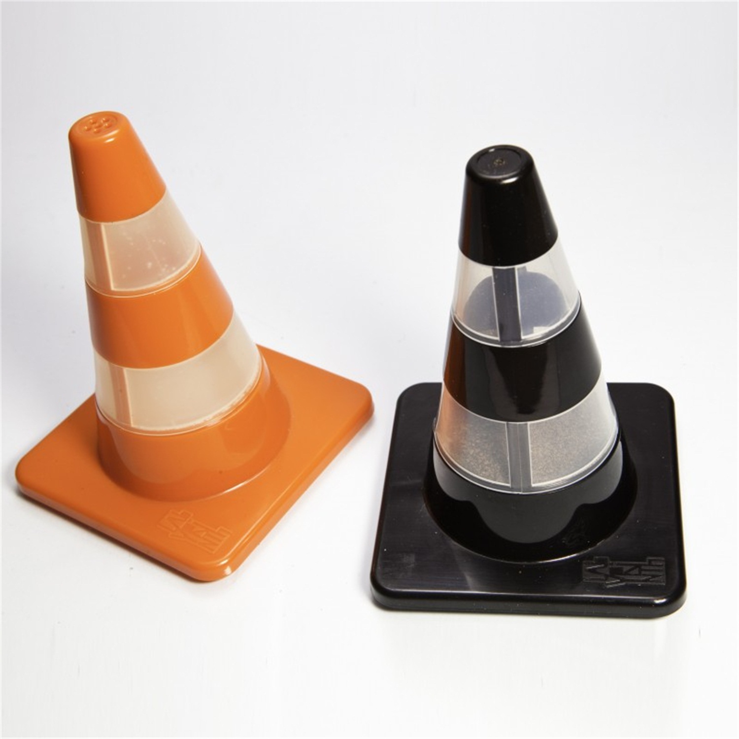 pa-design-cones-zout-en-peperstrooier