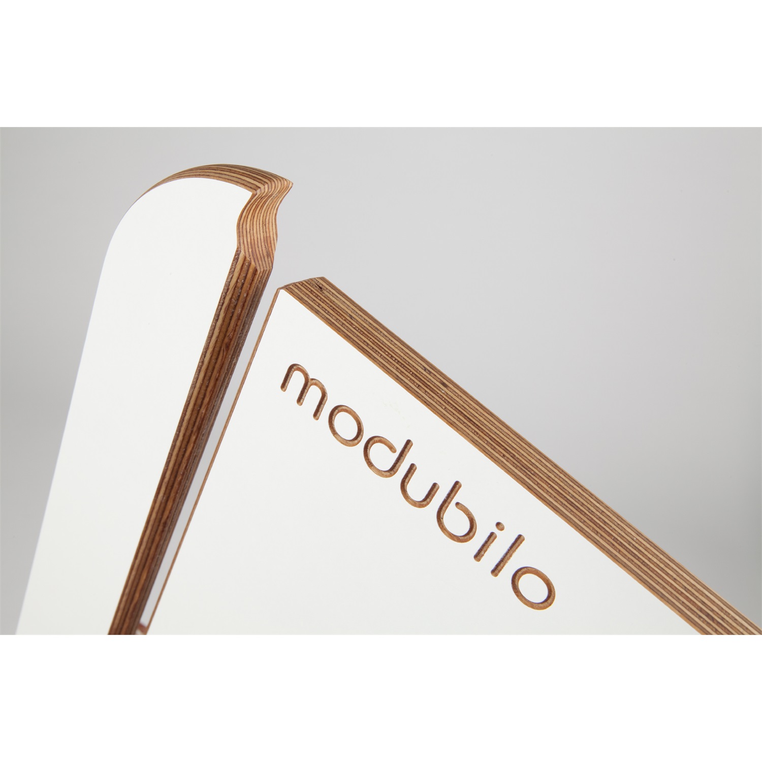 modubilo-statafel-laag-met-confusion-light-polished-natuurstenen-blad-90cm