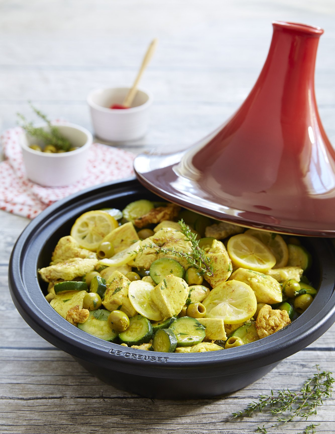 Le Creuset   Tajine   staand   1