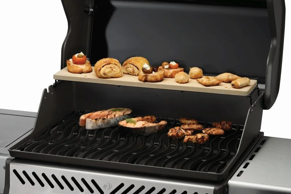 napoleon-baking-stone-voor-warmhoudrooster-passend-vanaf-rogue-425