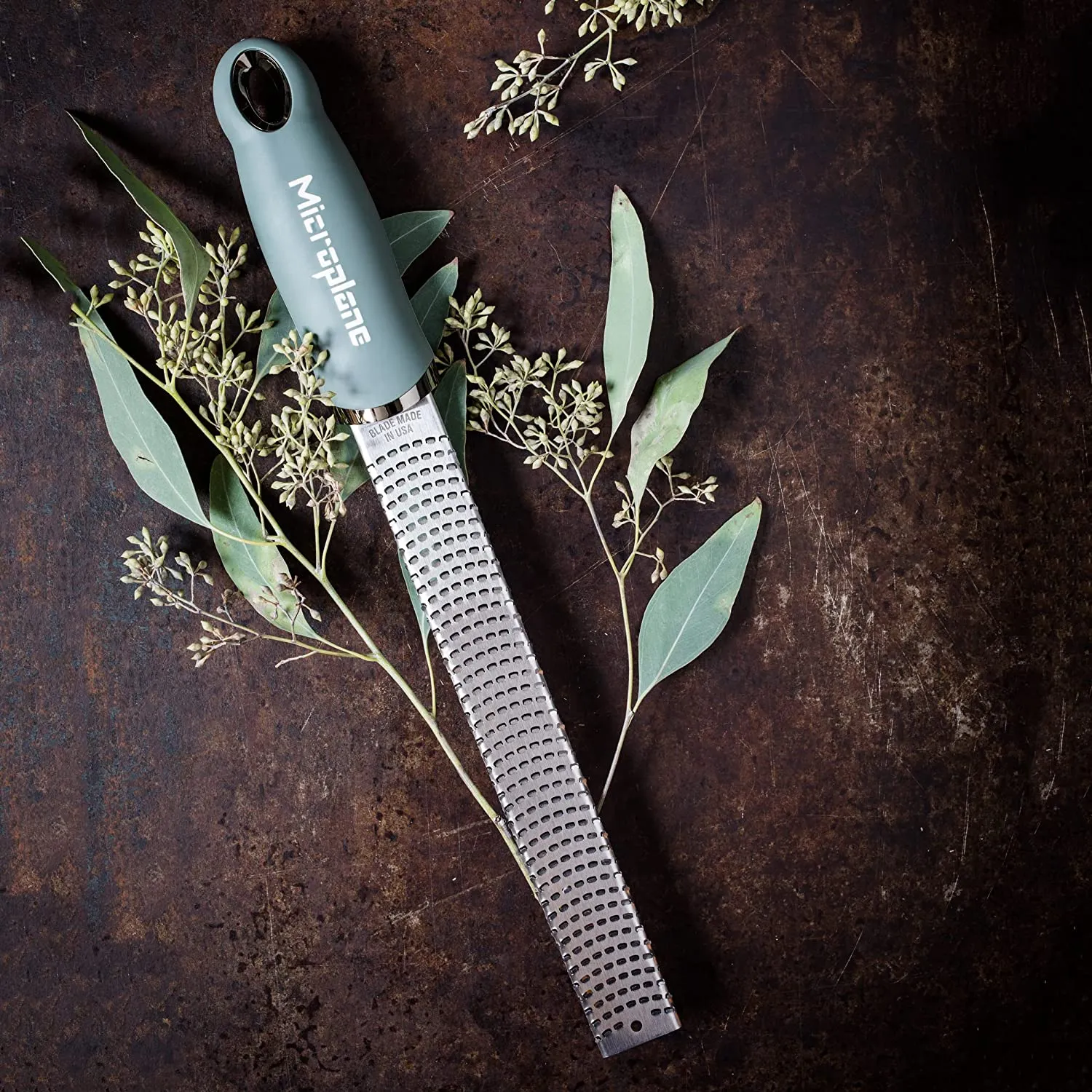 microplane-premium-classic-zesteur-fijn-eucalyptus-groen_1webp