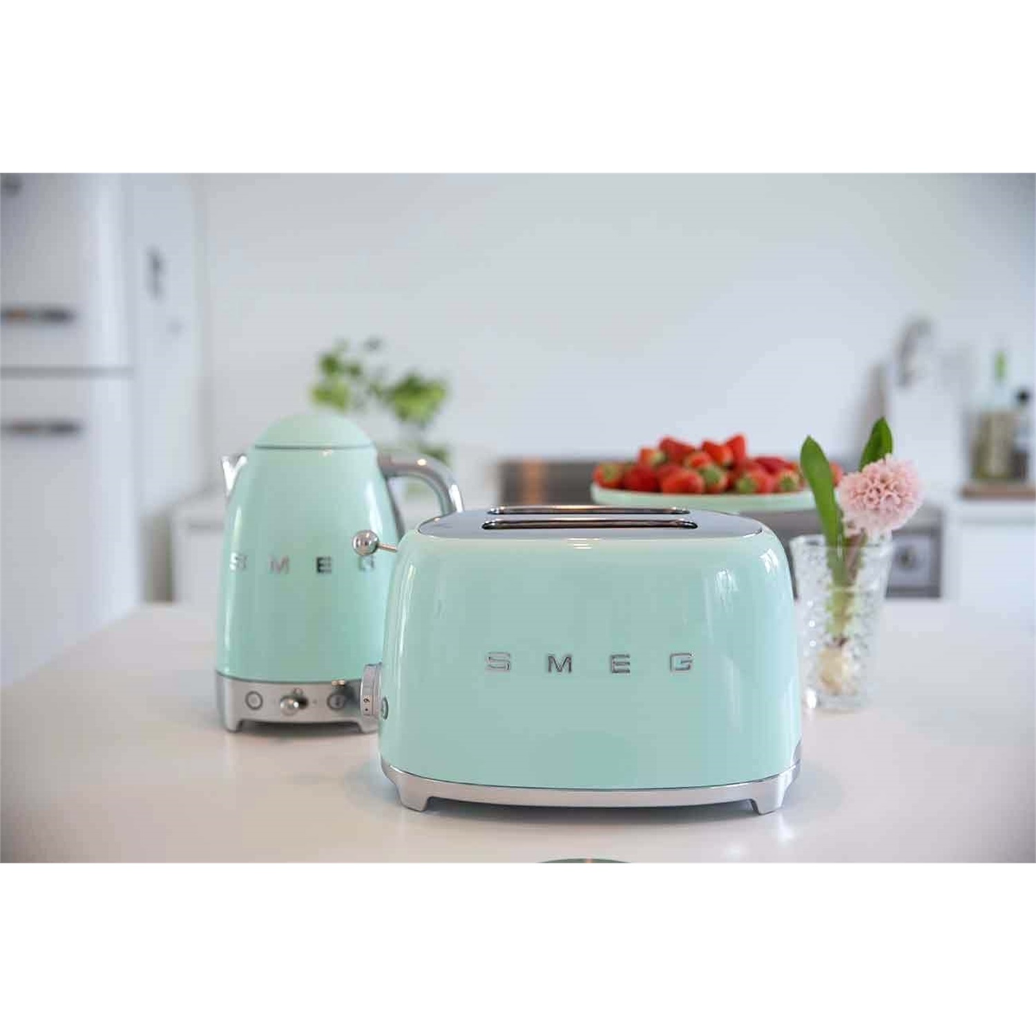 smeg-variabele-waterkoker-klf04pgeu-watergroen