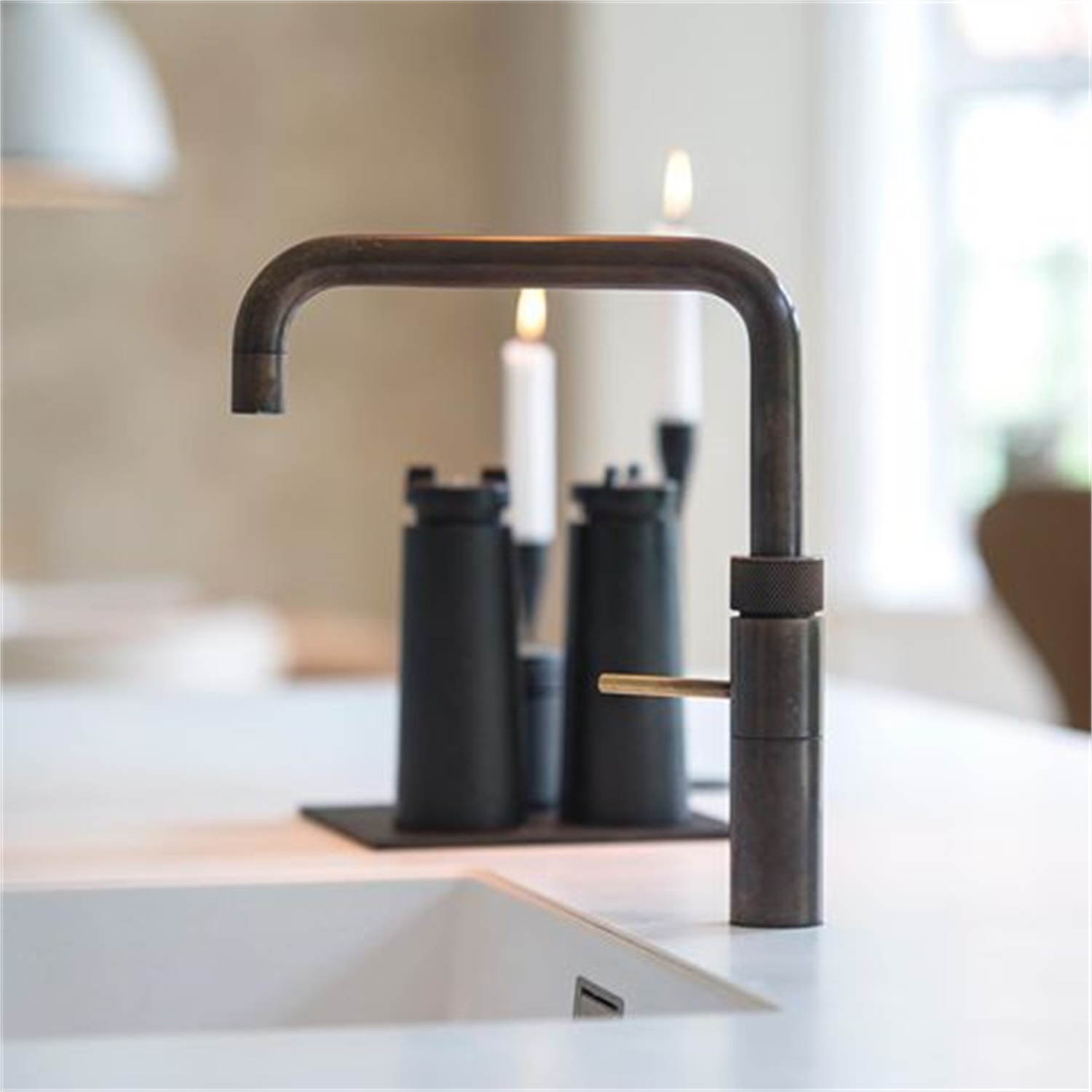 quooker-fusion-square-black-kokendwaterkraan-met-pro3-vaq-reservoir-3fsblk-zwart