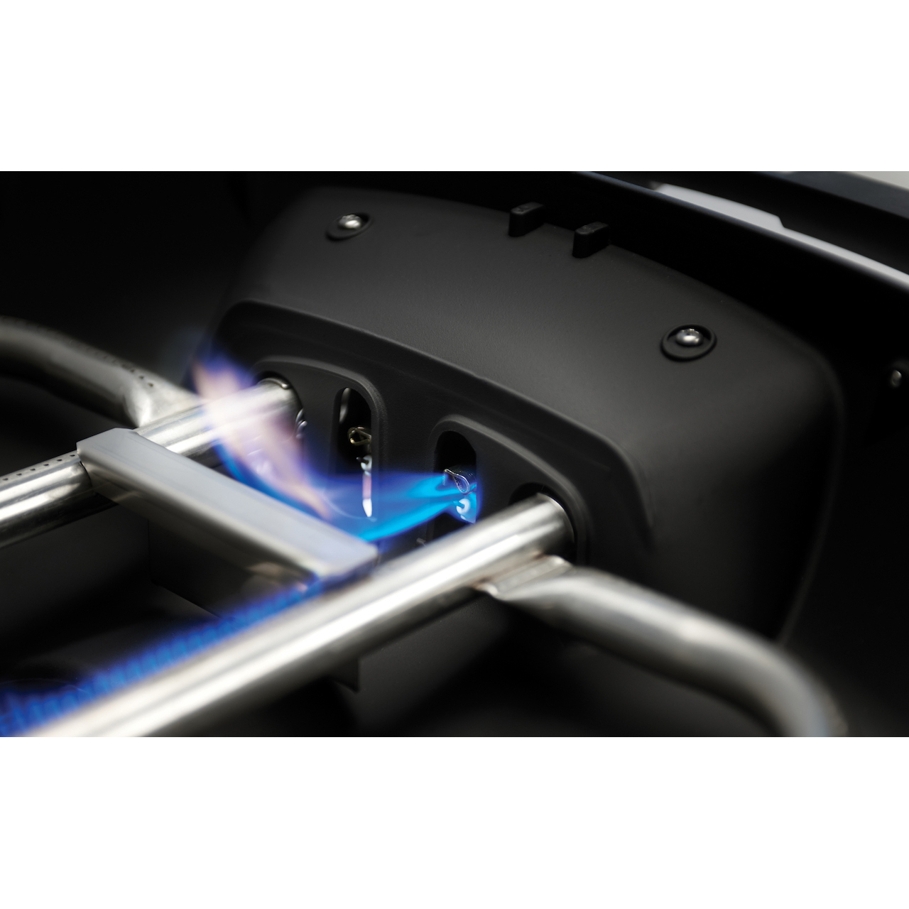 napoleon-phantom-travelq-pro285x-gasbarbecue-met-inklapbaar-onderstel-matzwart