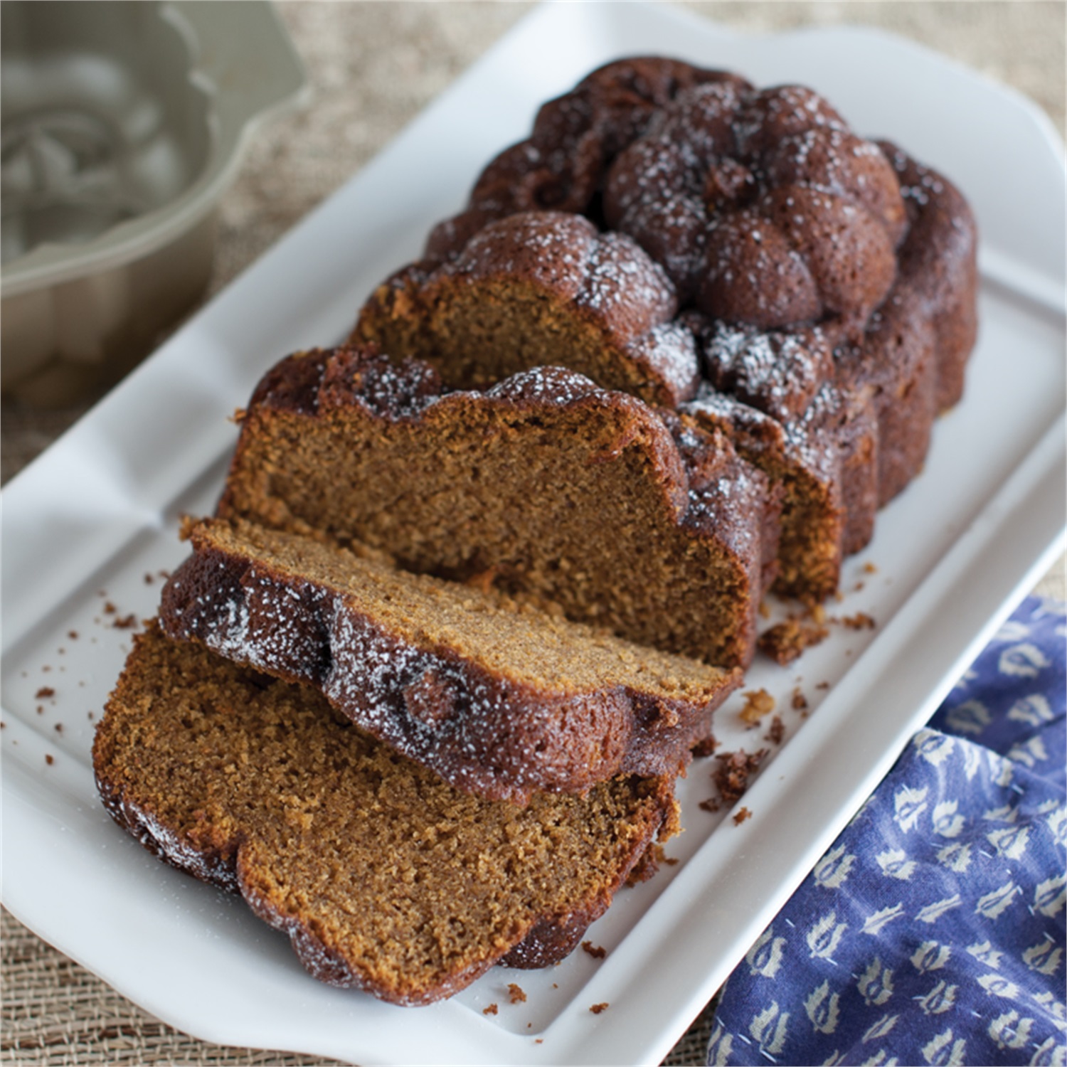 nordic-ware-botanical-pumpkin-loaf-bakvorm-28x14cm-brons