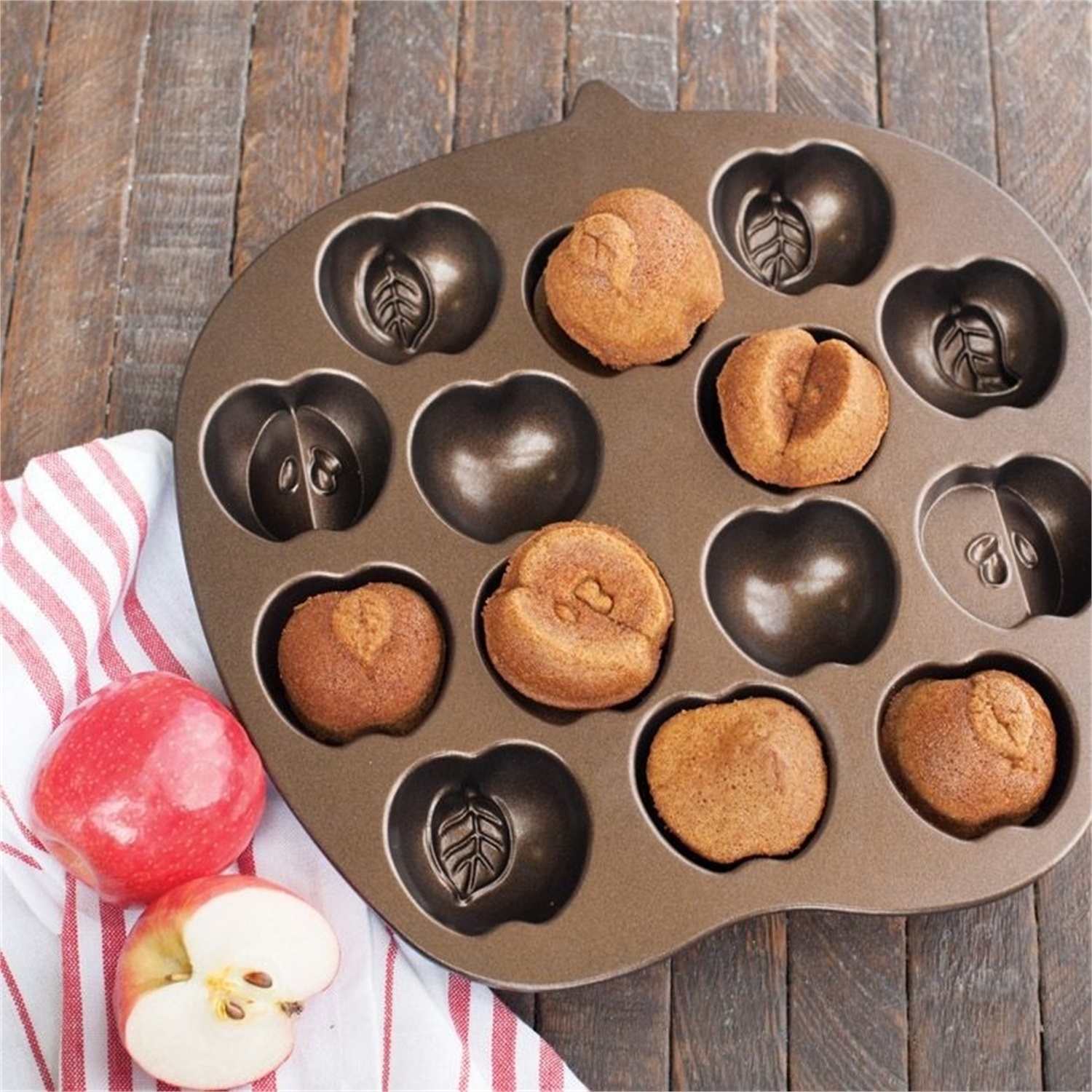 nordic-ware-apple-slice-cakelet-bakvorm-14-vaks-koper
