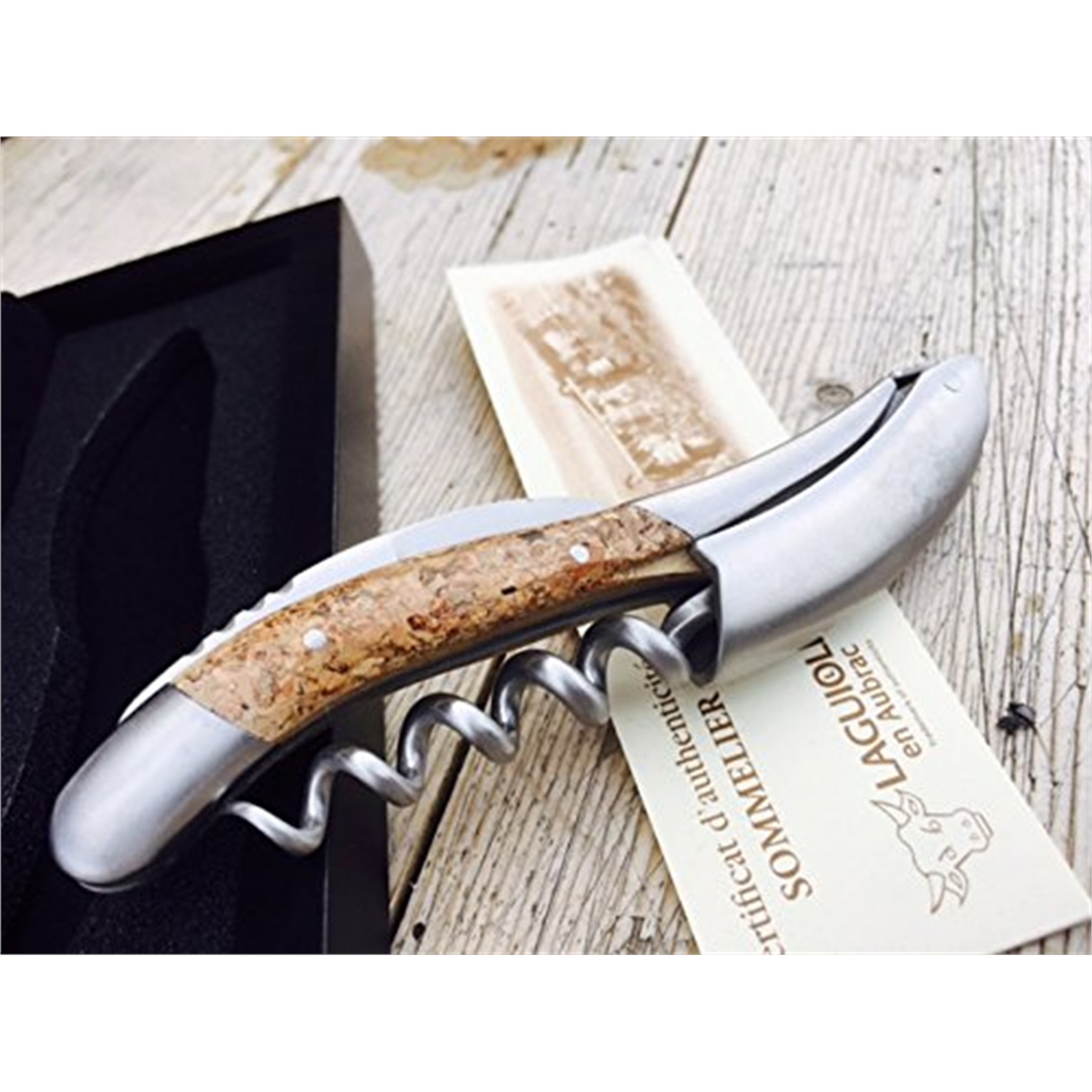 laguiole-en-aubrac-sommelier-liege-kelnersmes-12cm-kurkeik