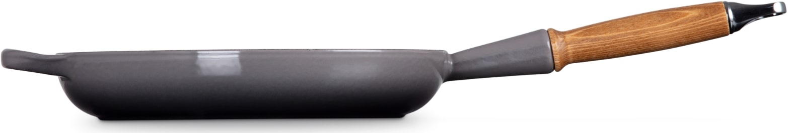 le-creuset-signature-koekenpan-met-houten-steel,-26cm-flint3