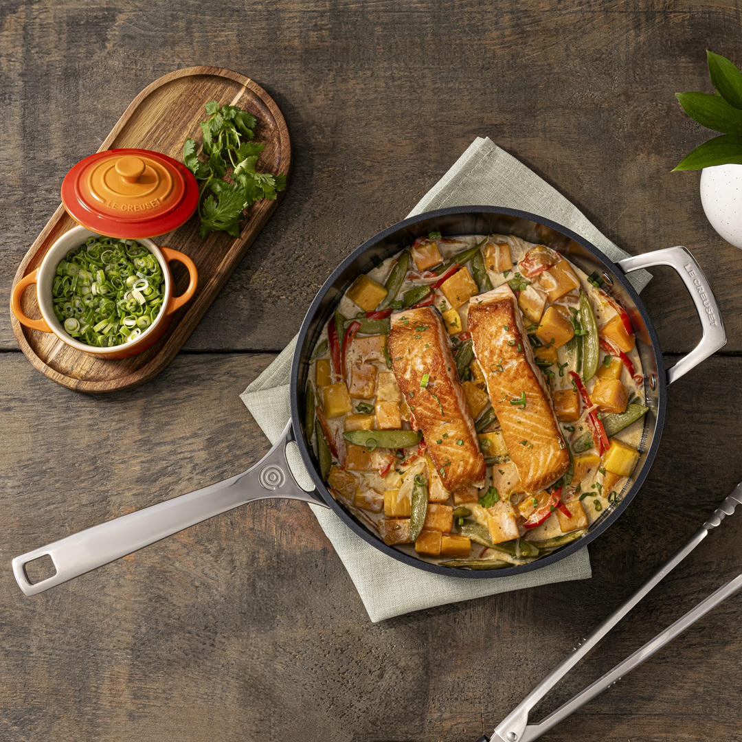 kookpunt-le-creuset-essential-non-stick-ceramic-wok