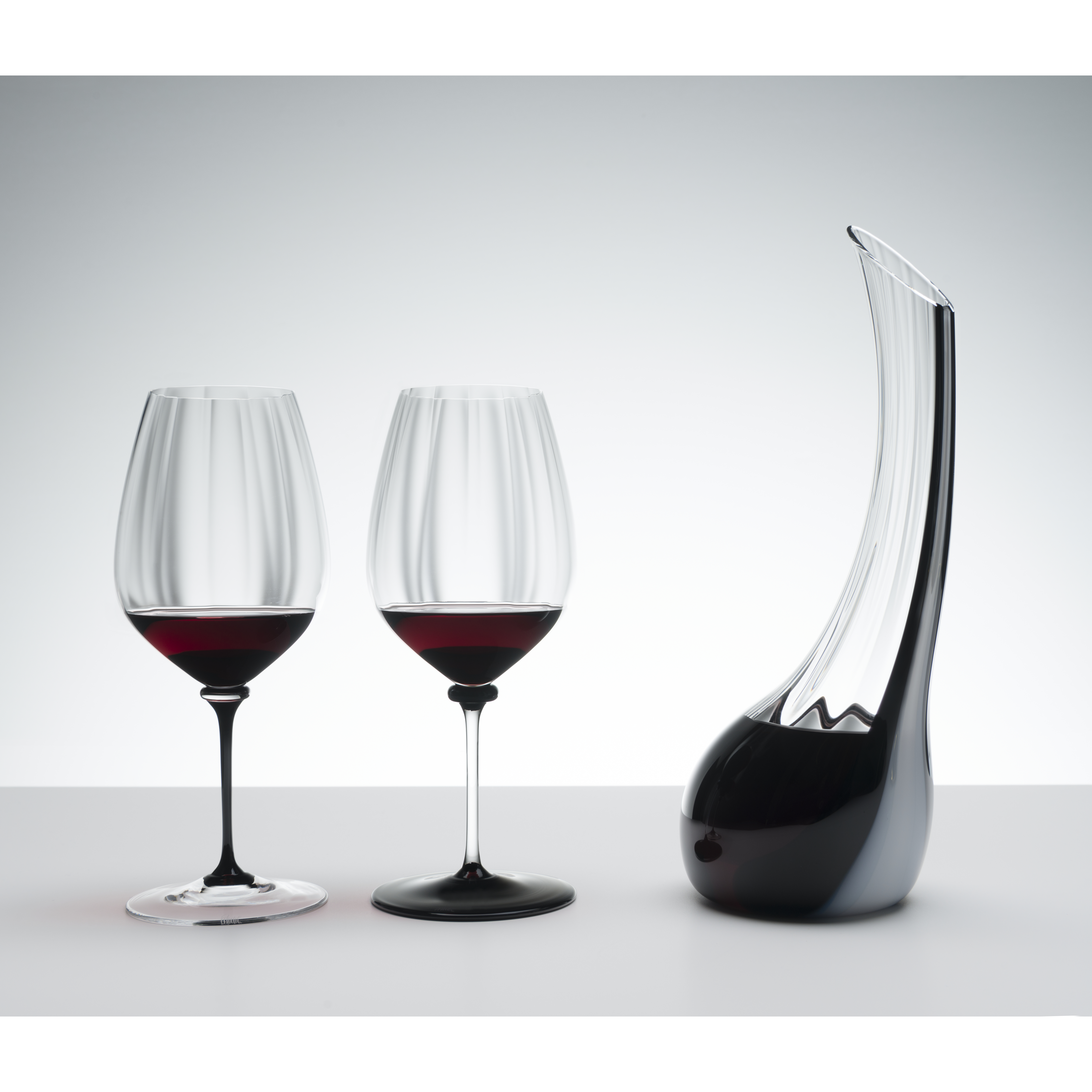 riedel-fatto-mano-performance-cabernet-mondgeblazen-wijnglas-zwarte-steel