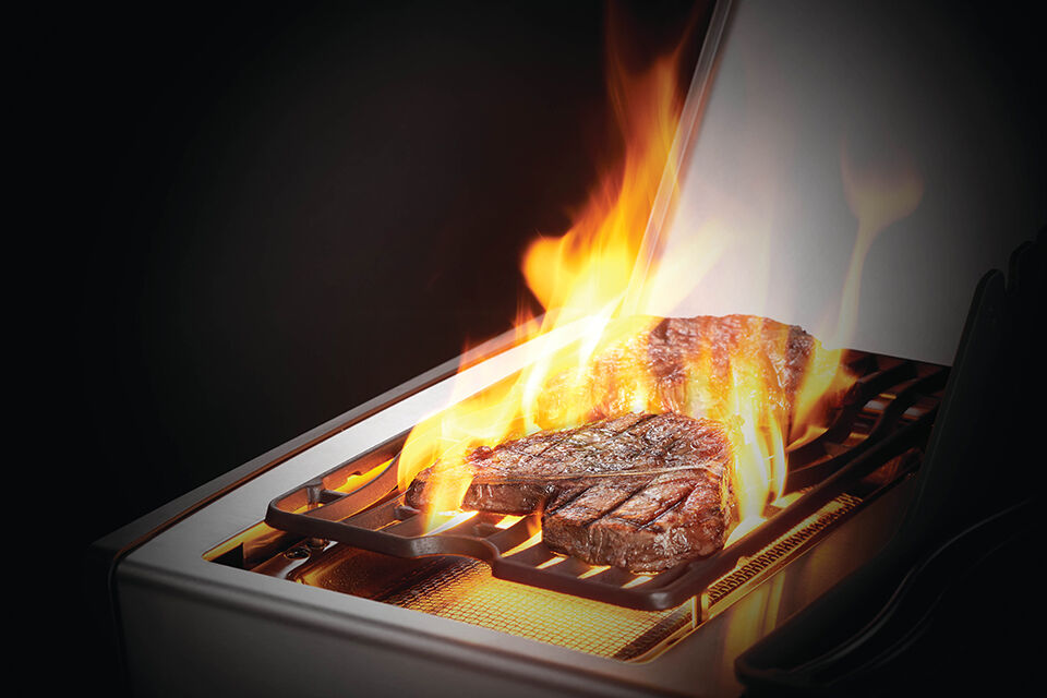 napoleon-rogue-se-625-gasbarbecue-met-rvs-roosters-rvs