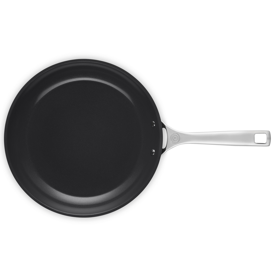 kookpunt-le-creuset-essential-non-stick-ceramic-koekenpan,-28cm__004