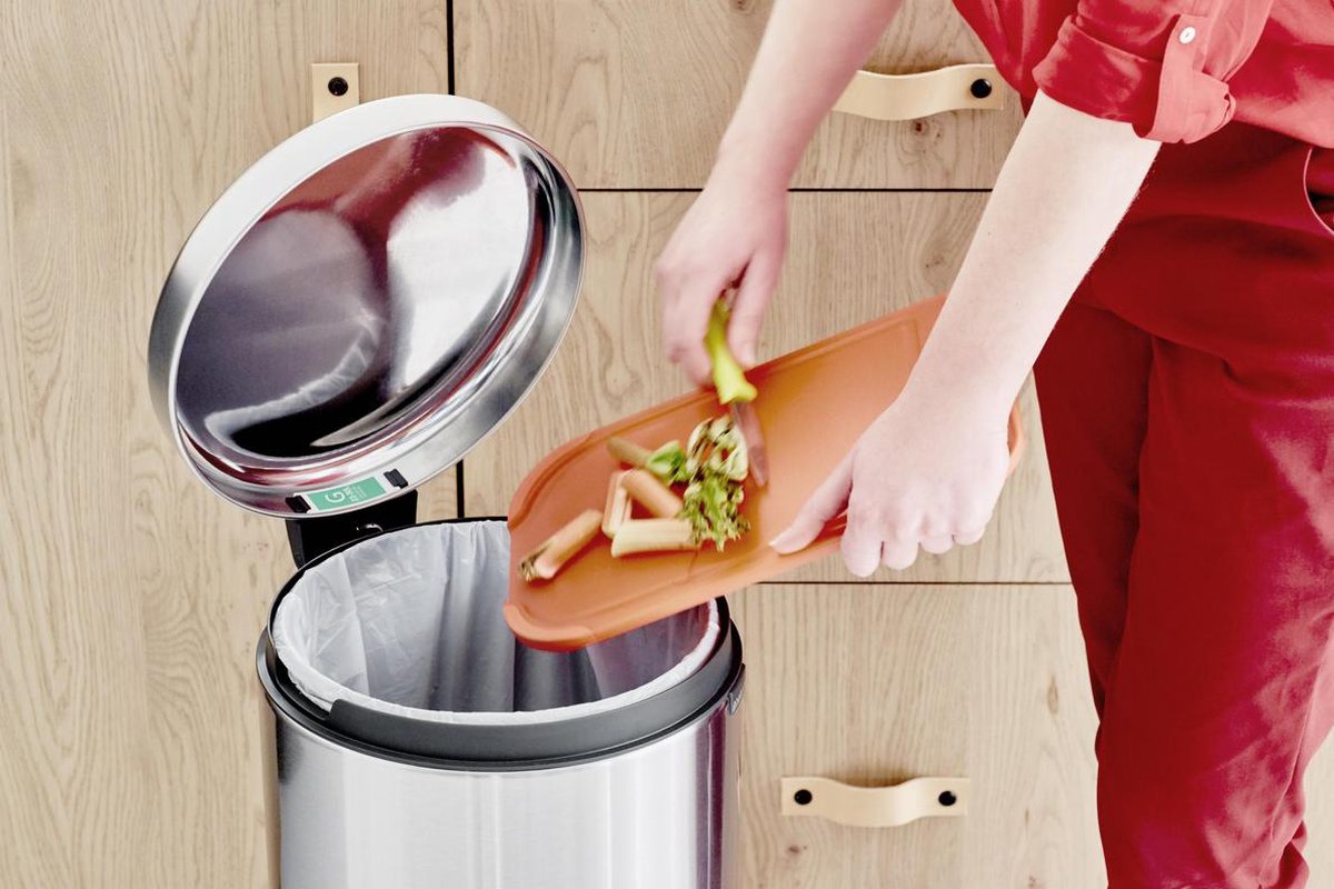 brabantia-newicon-pedaalemmer,-30l-matt-steel4