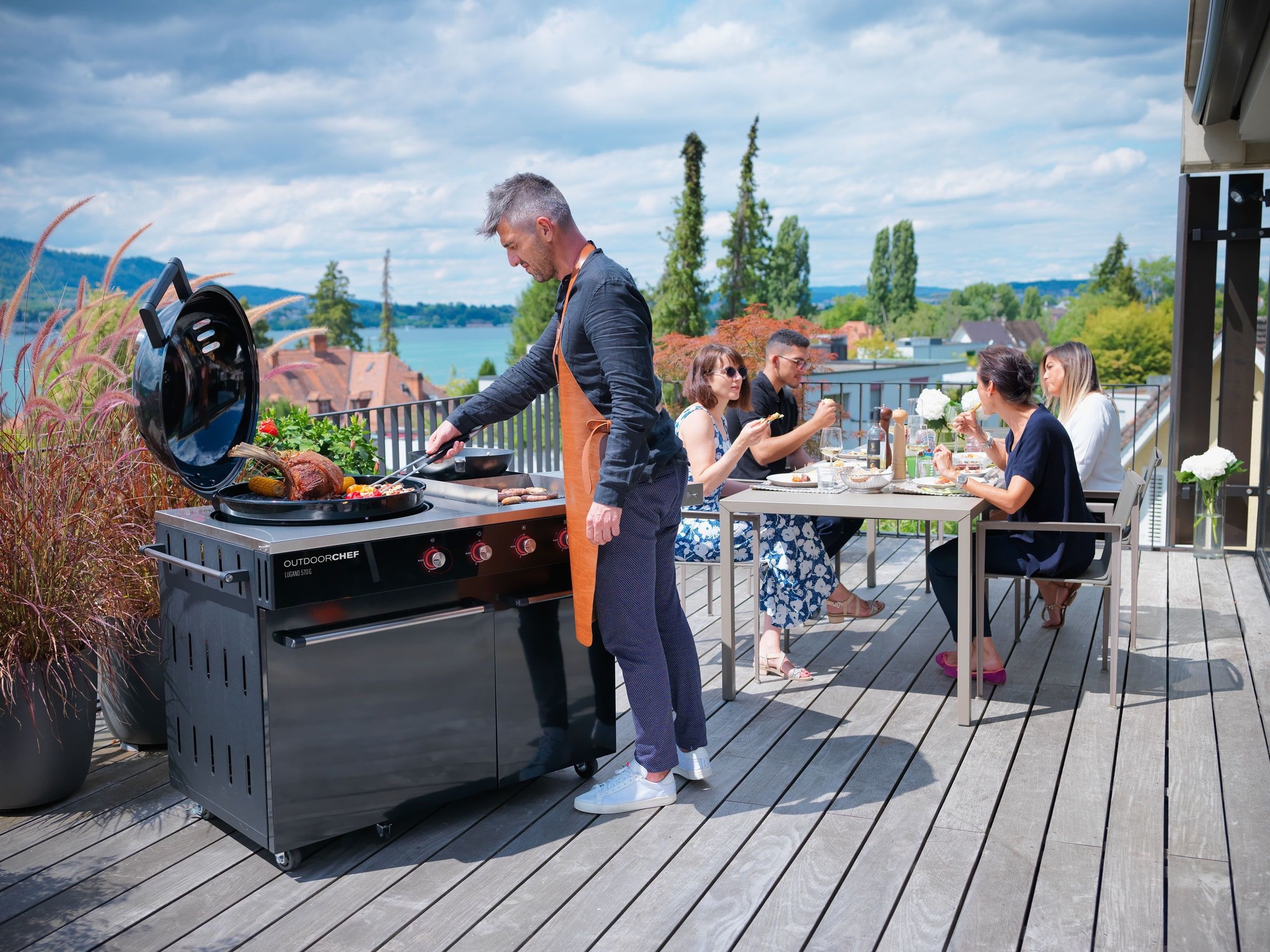 outdoorchef-gasbarbecue-lugano-570-g-evo-zwart