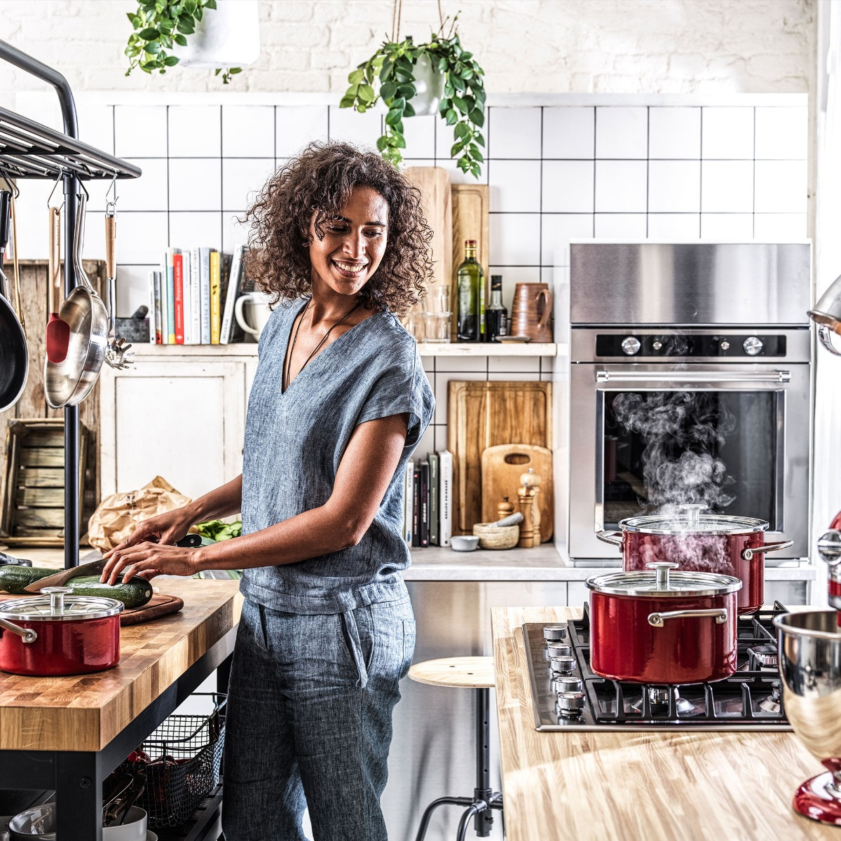 kitchenaid-steel-core-enamel-steelpan-met-glasdeksel-18cm-keizerrood