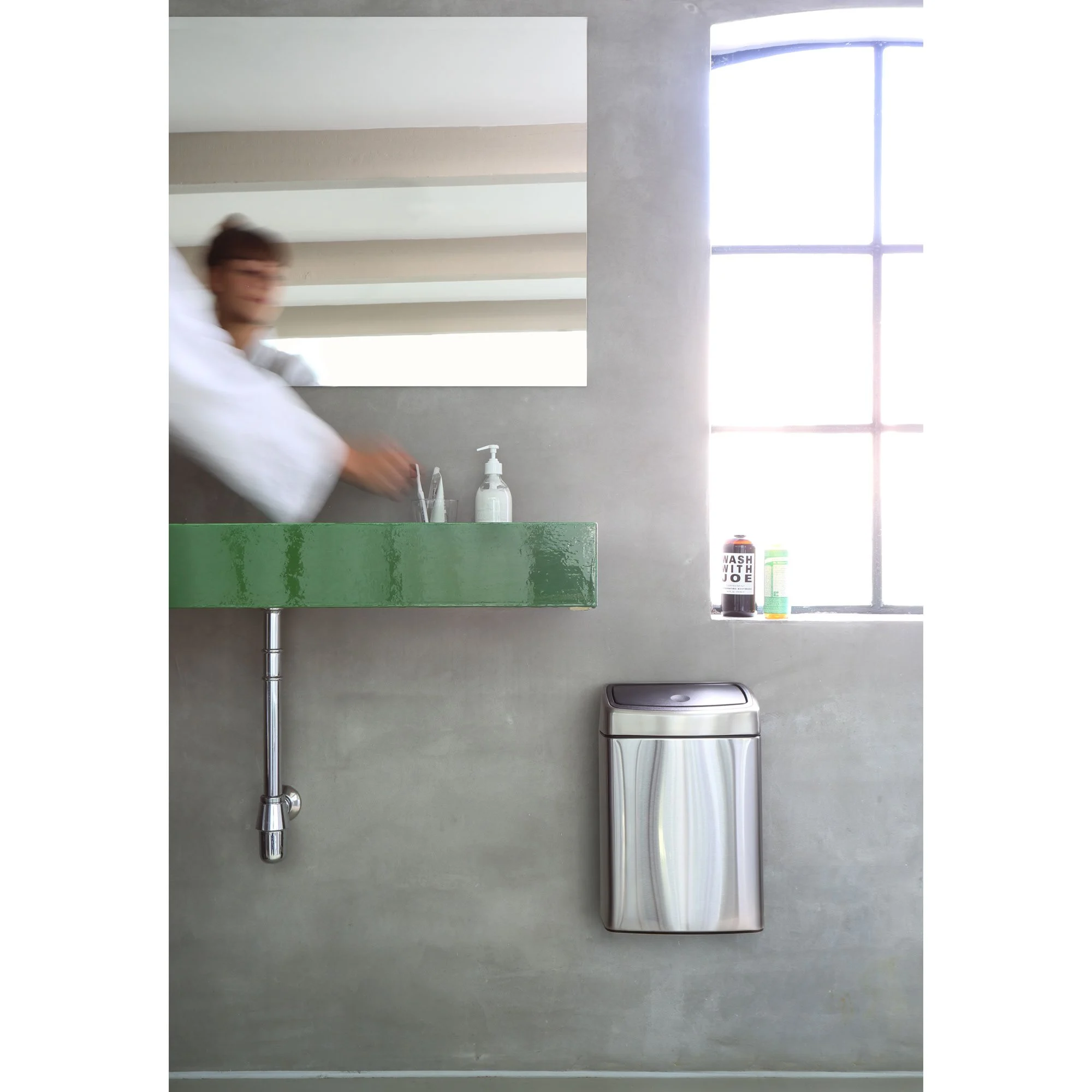 brabantia-touch-bin-10l-mat-staal