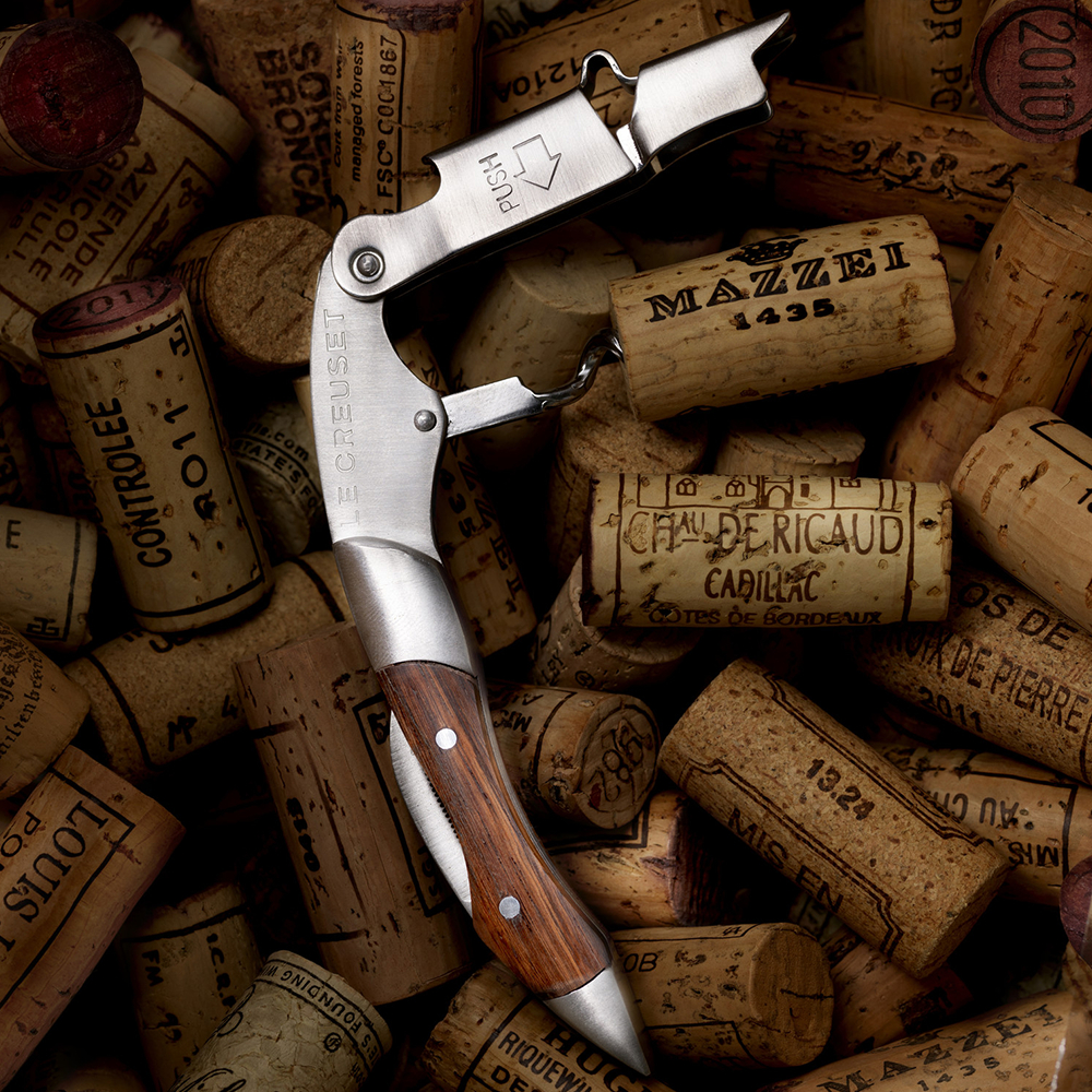 le-creuset-screwpull-kelnersmes-2-traps-met-wijnstopper-gs-190-2-delig-hout