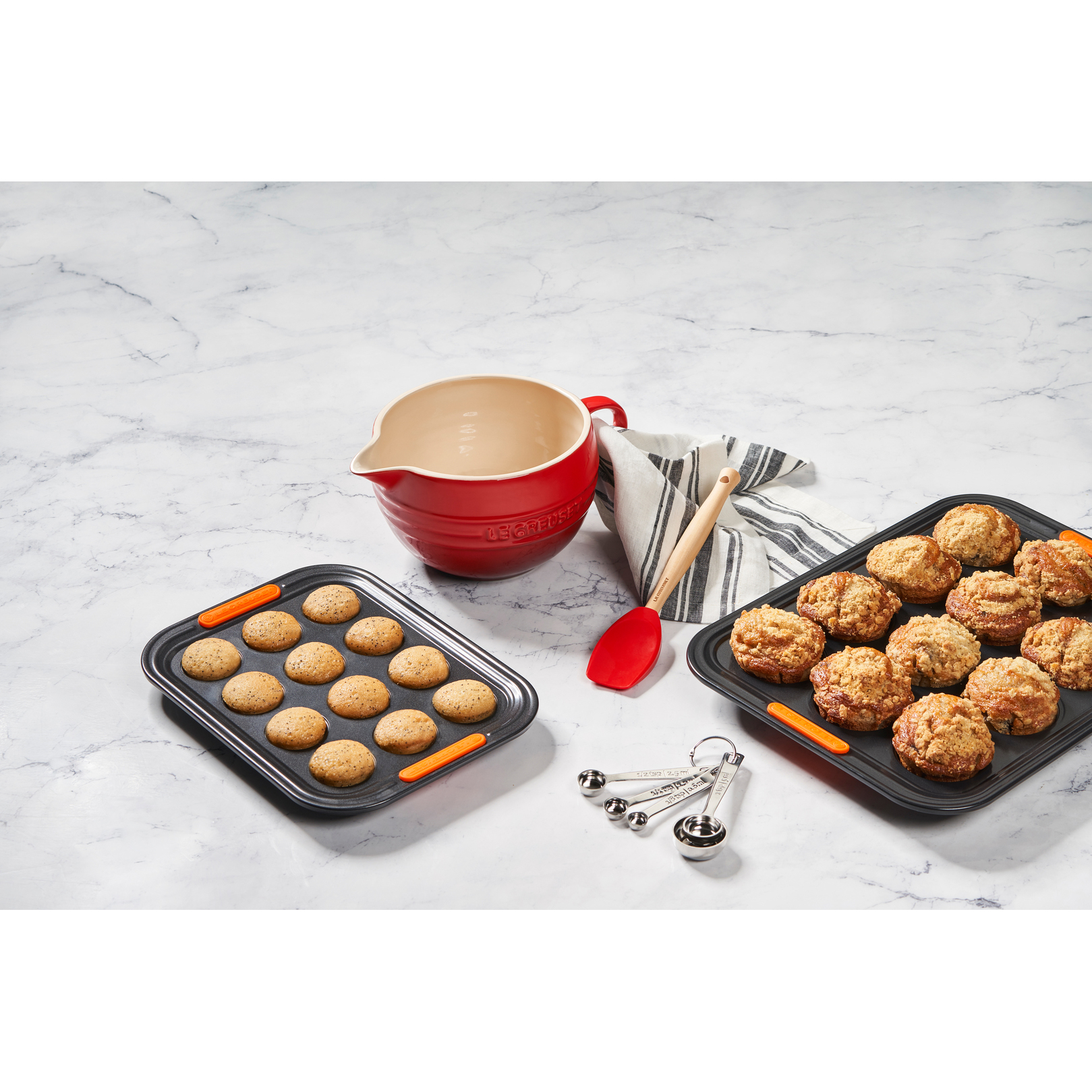 le-creuset-stoneware-mengkom-2l-ebbenzwart