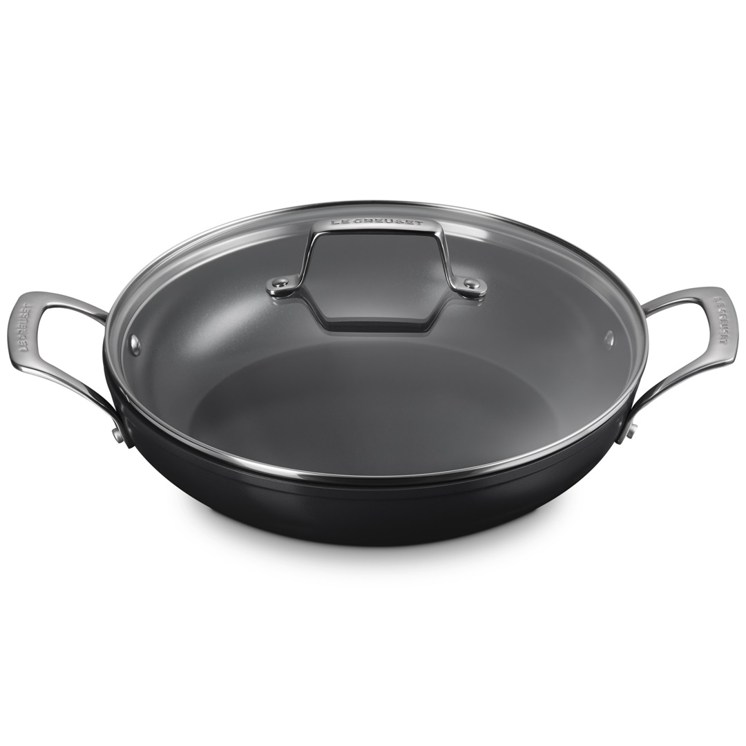kookpunt-le-creuset-essential-non-stick-ceramic-provençaalse-sauteerpan-met-glasdeksel,-28cm-3