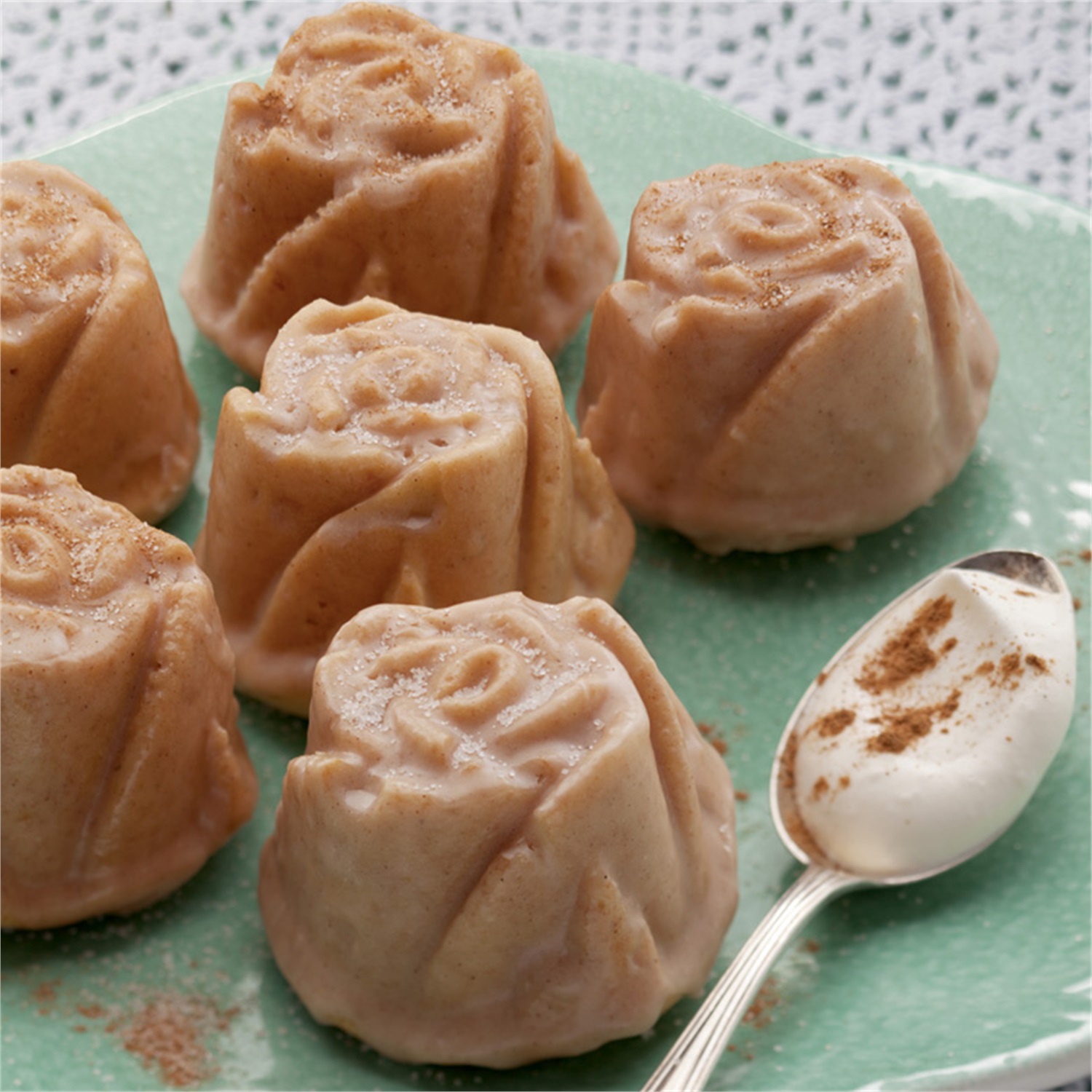 nordic-ware-sweetheart-rose-cakelet-bakvorm-12-vaks-koper