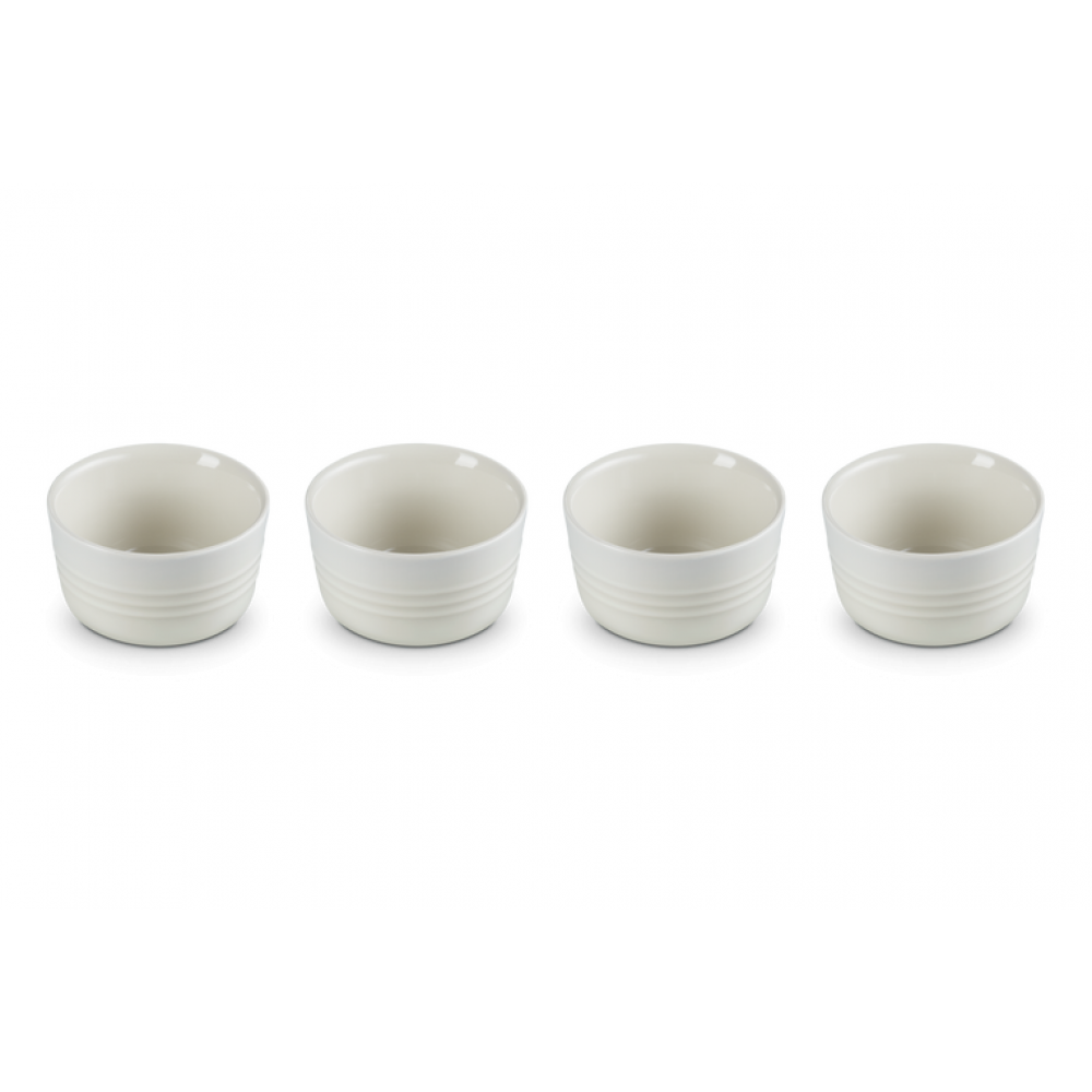 le-creuset-stoneware-mini-ramekins-meringue