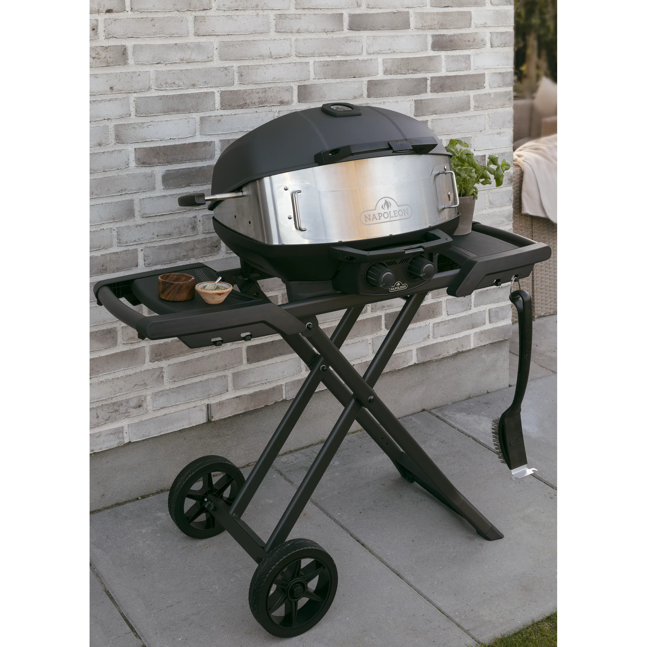 napoleon-heavy-duty-draaispit-en-pizzaoven-voor-travelq