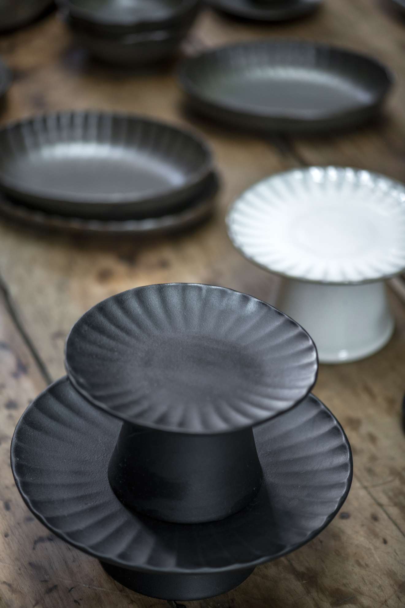 serax-inku-taartplateau-b5120254b-24cm-zwart