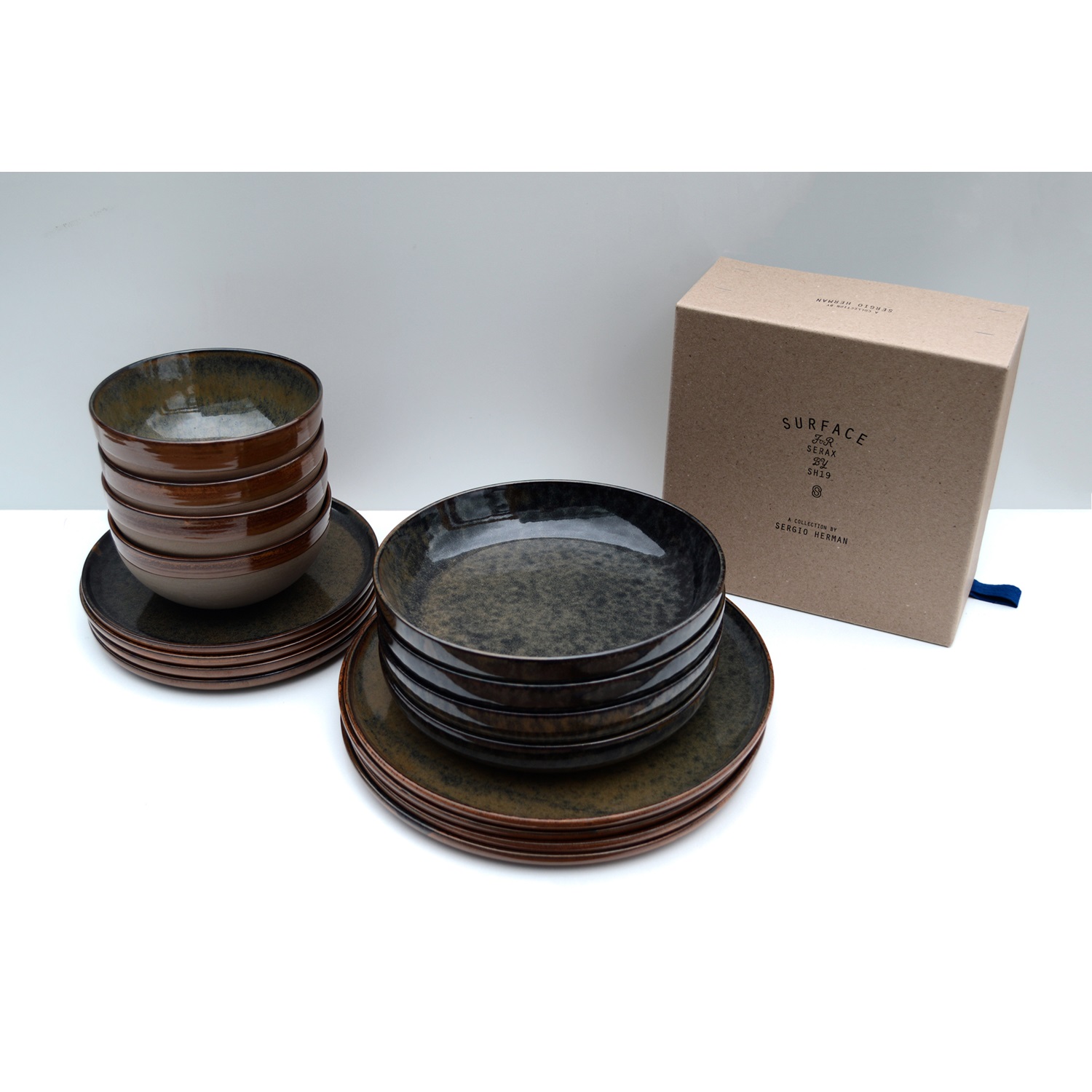 serax-surface-serviesset-20-delig-indi-grey