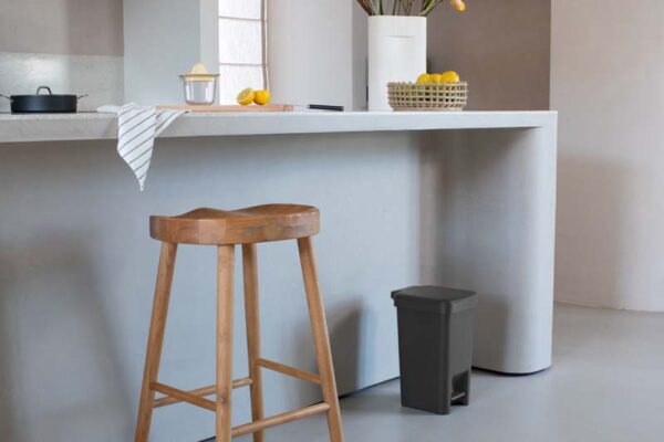 brabantia-stepup-pedaalemmer-10l-dark-grey7.jpg