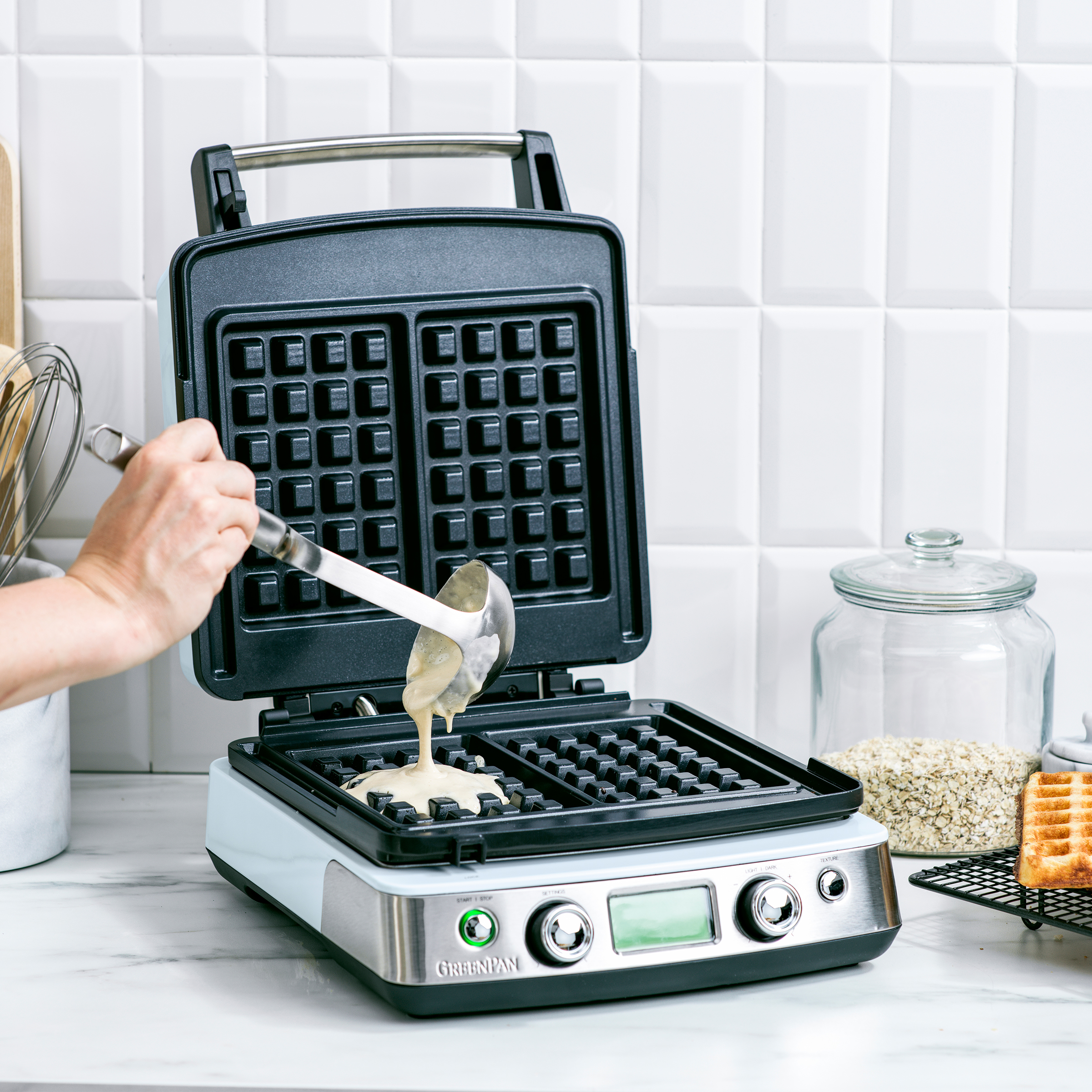 greenpan-electricals-wafelijzer-blauw