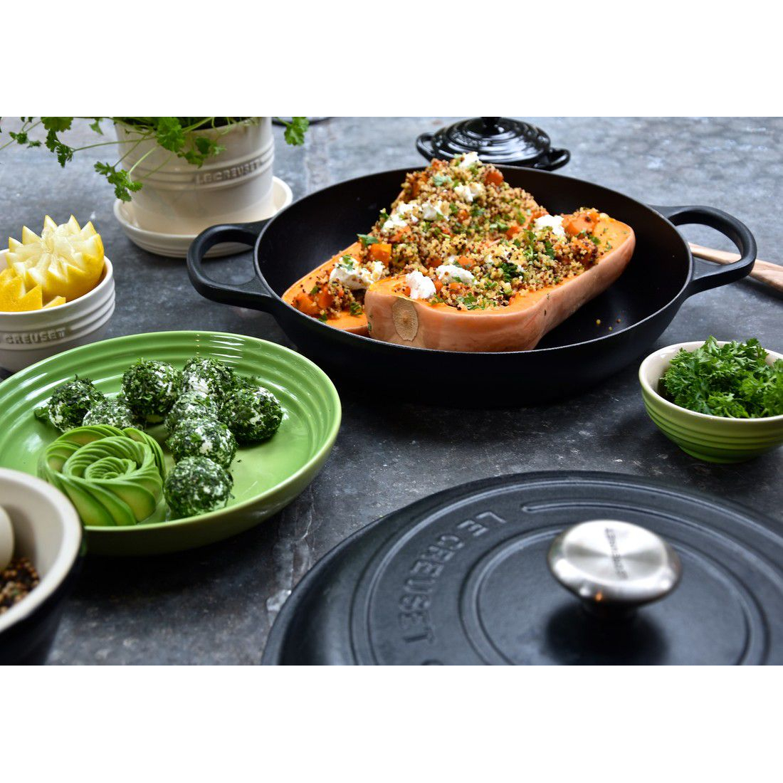 le-creuset-signature-campagnard-braadpan-zwarte-emaillelaag-30cm-mat-zwart