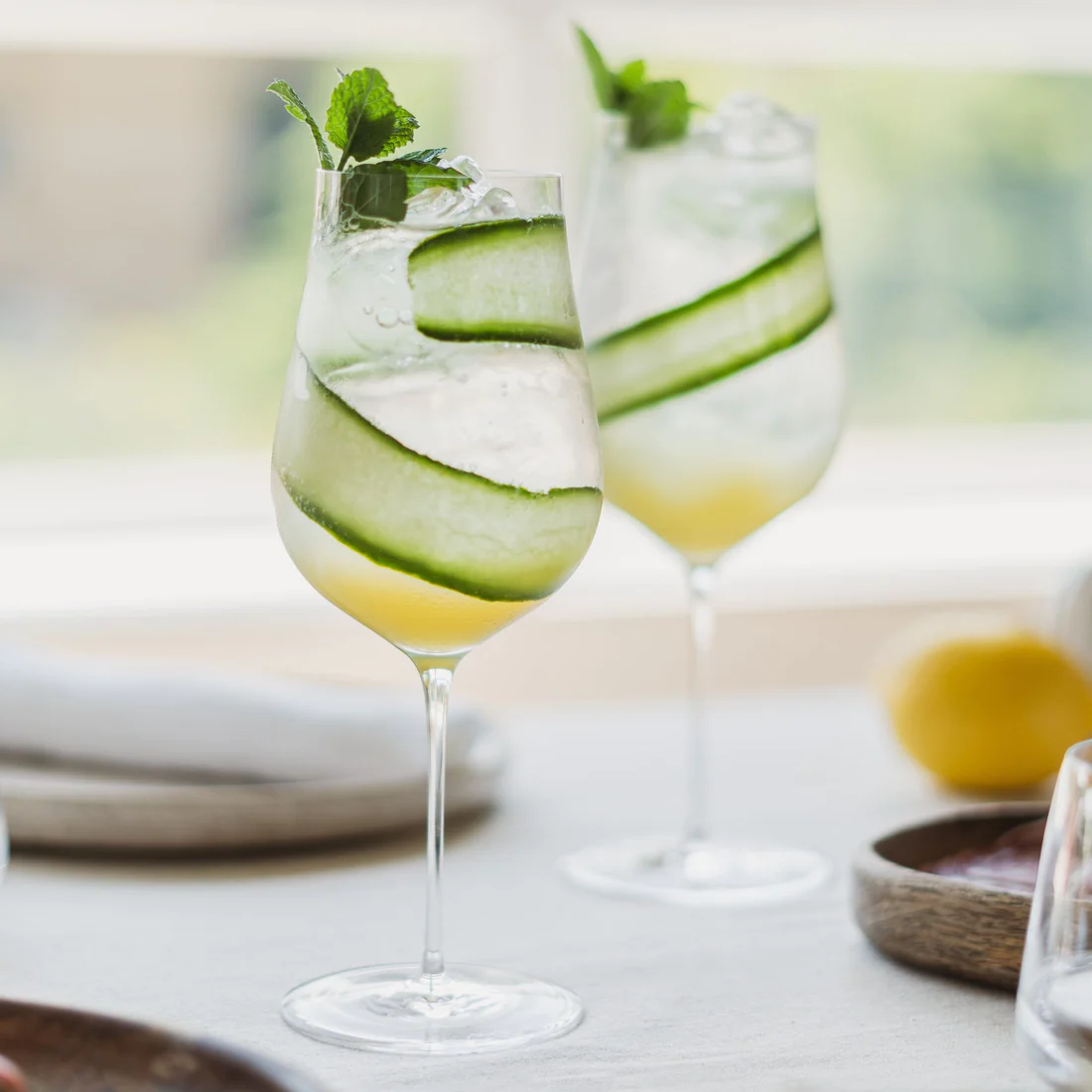 nude-ghost-zero-tulip-witte-wijnglas