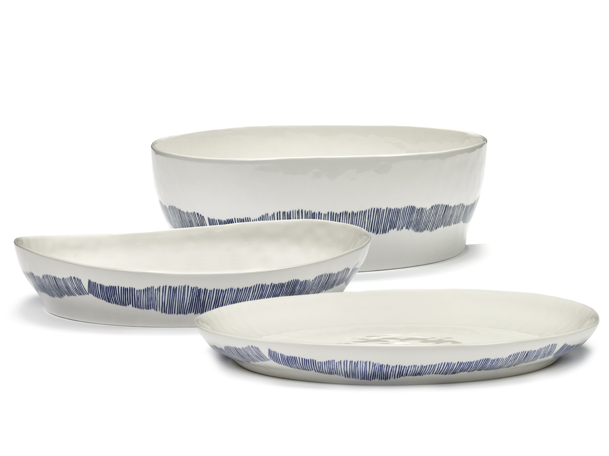 serax-feast-ottolenghi-serveerschaal-s-b8921016b-35cm-white-swirlblue-stripes