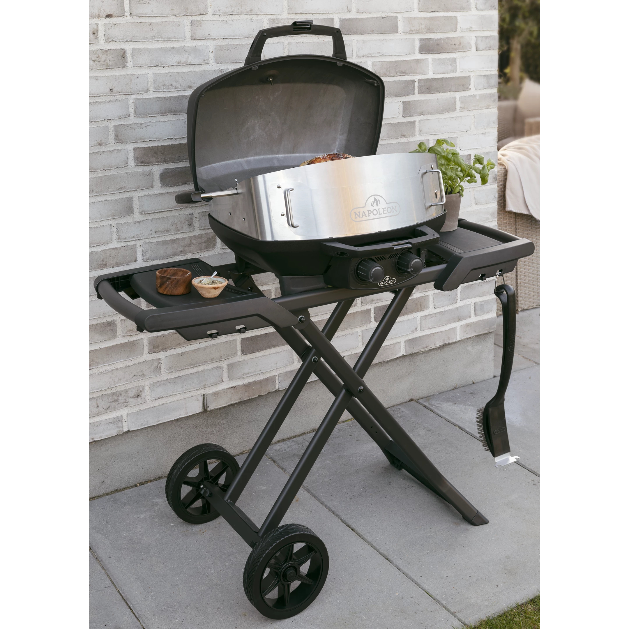 napoleon-heavy-duty-draaispit-en-pizzaoven-voor-travelq