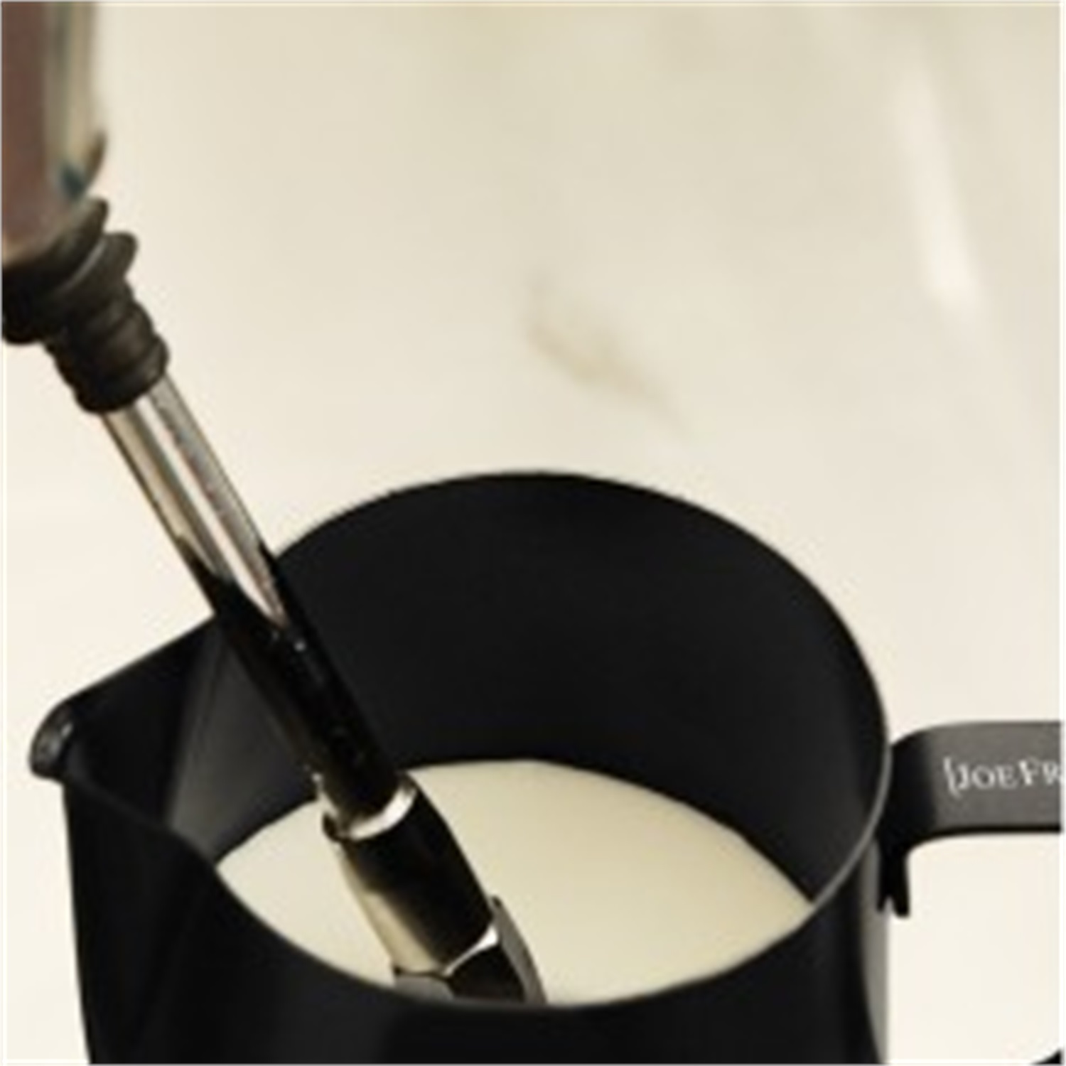 joefrex-melkkan-035l-zwart