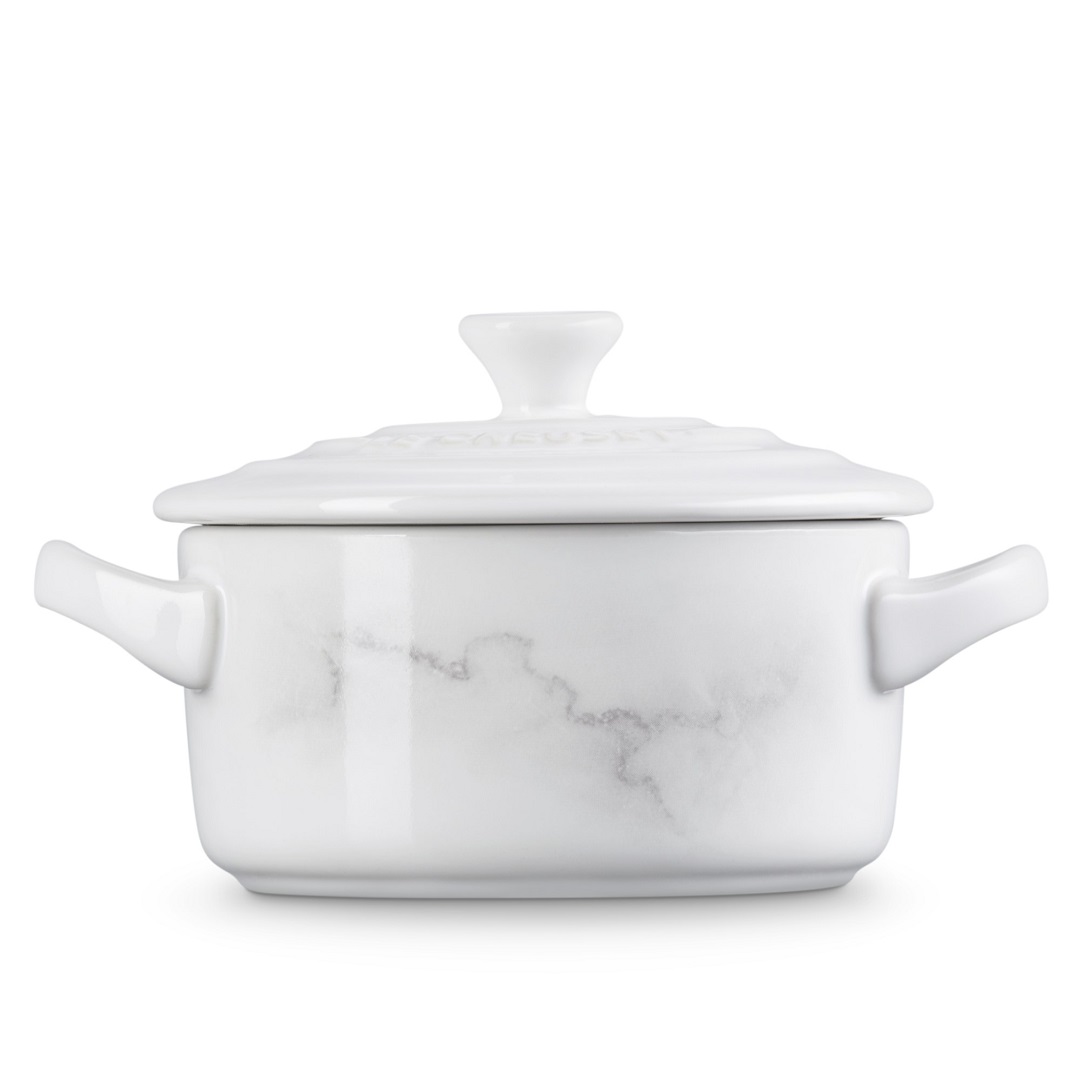 le-creuset-mini-cocotte-met-deksel-10cm-marble