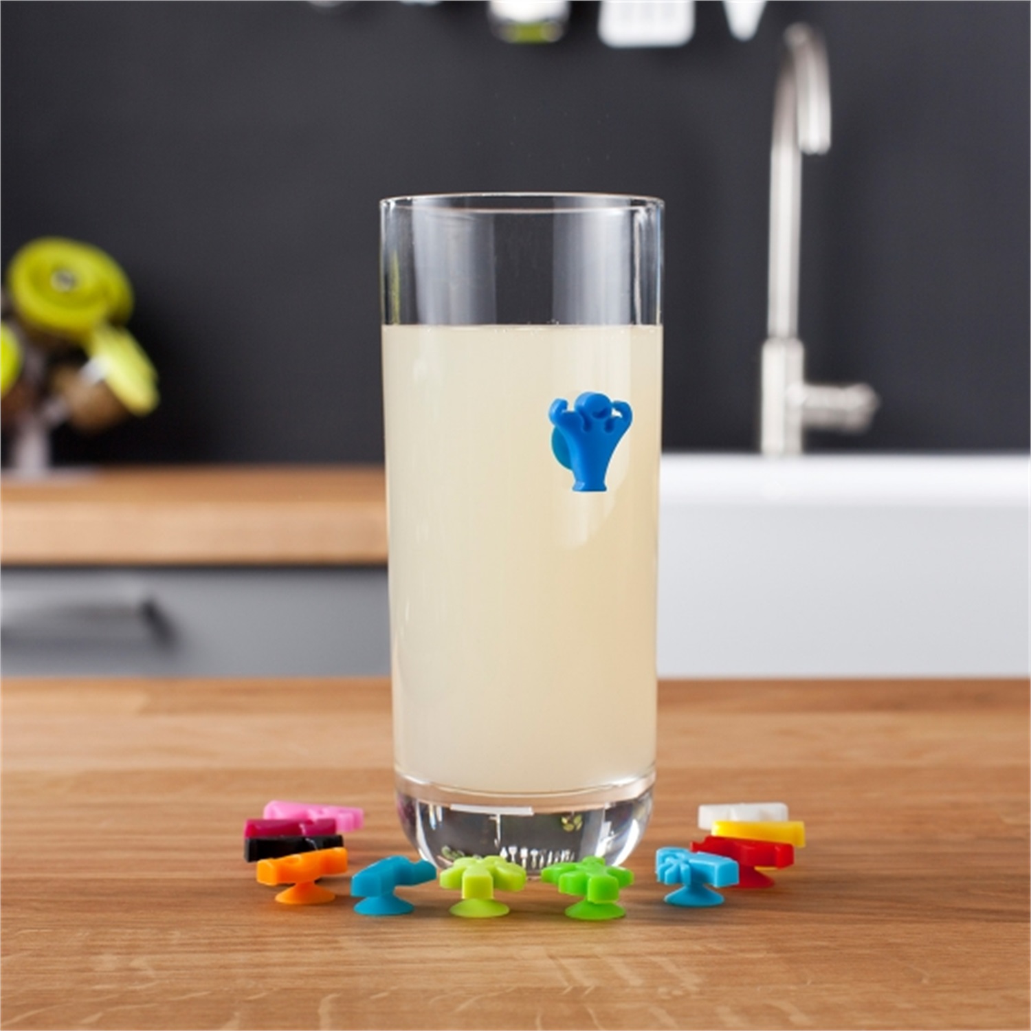 vacuvin-glass-markers-party-people-12-delig