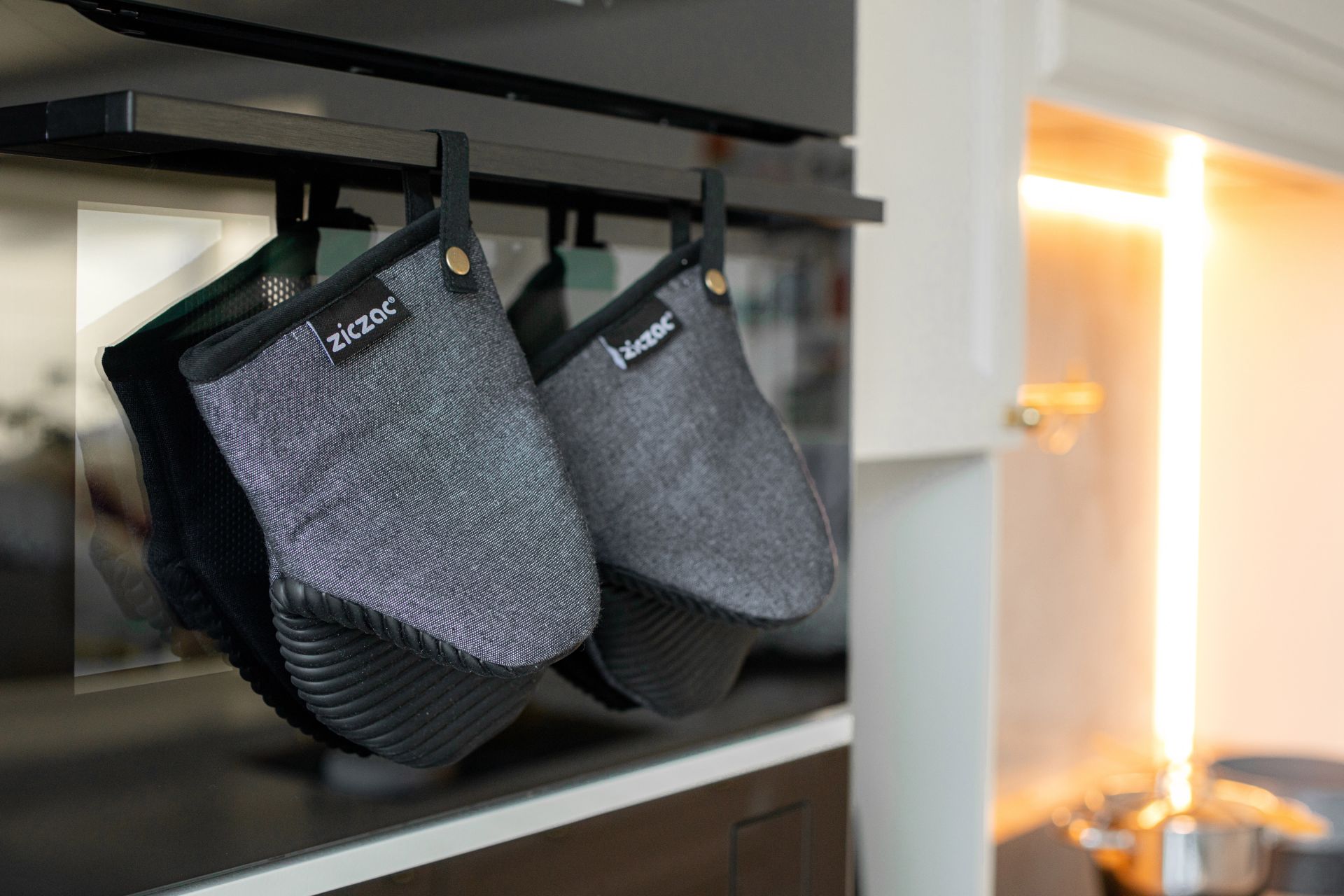 tiseco-gripper-ovenwant-silo-2-stuks-black3.jpg