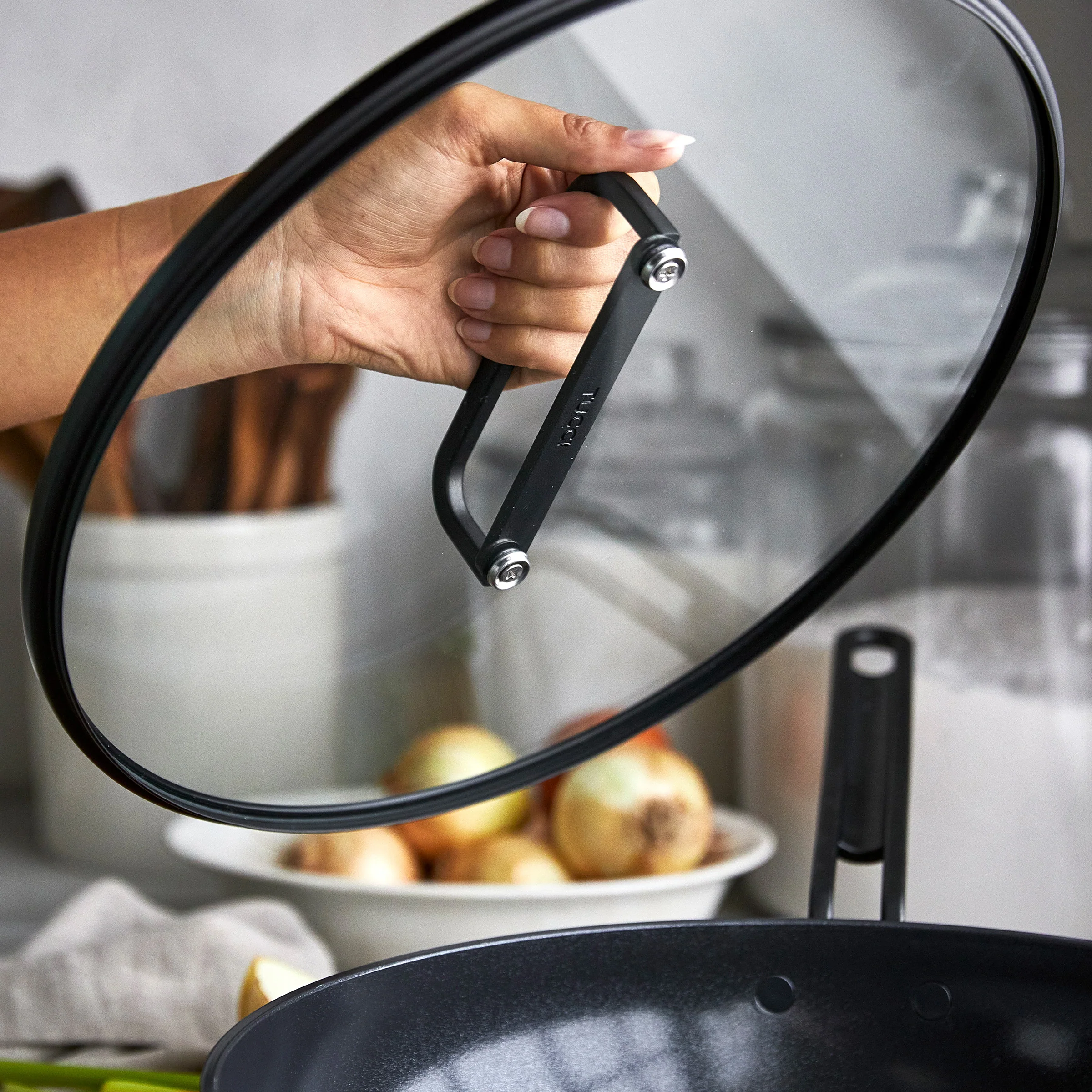 greenpan-stanley-tucci-sauteerpan-met-glasdeksel,-33cm-black3