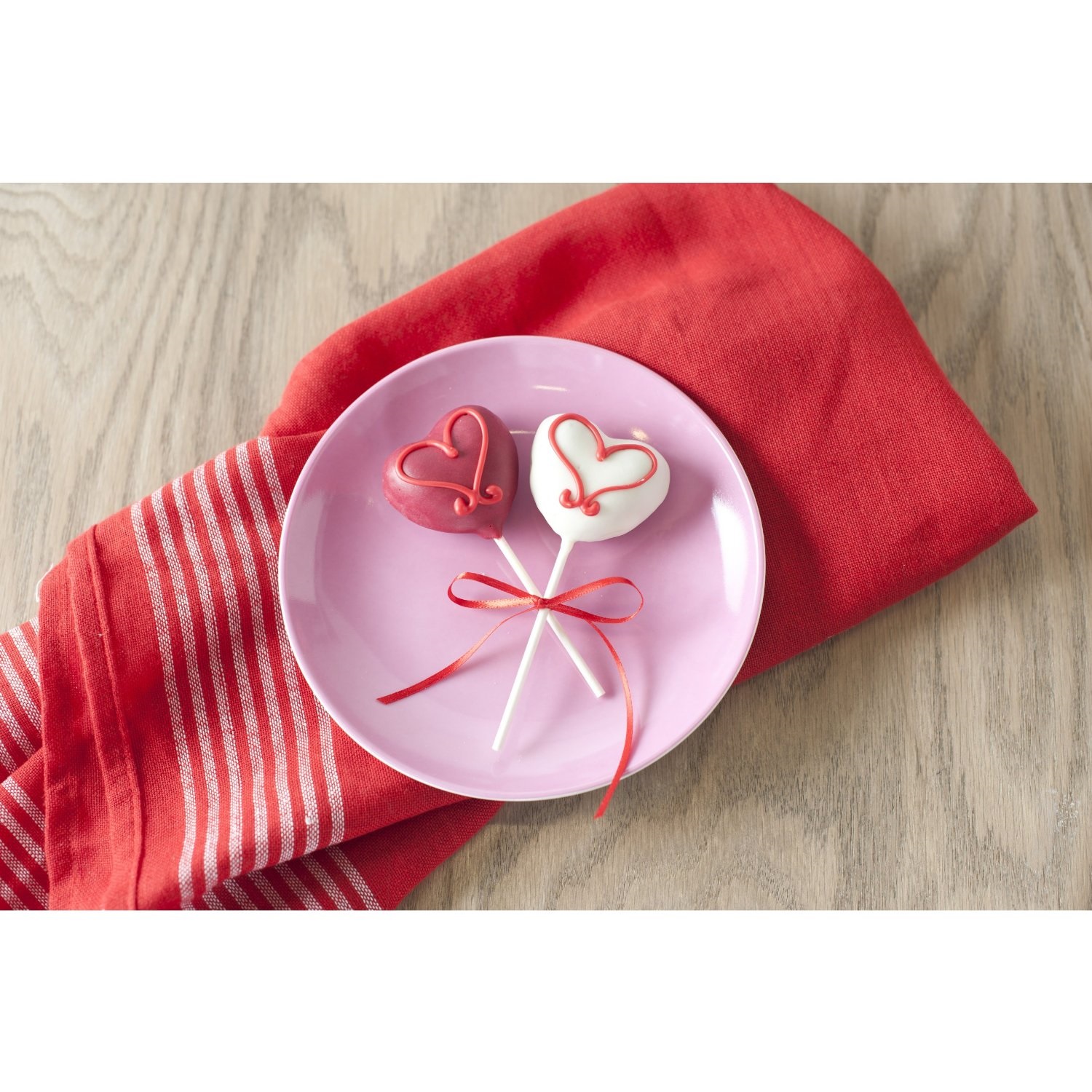 nordic-ware-cake-pop-heart-bakvorm-12-vaks-rood