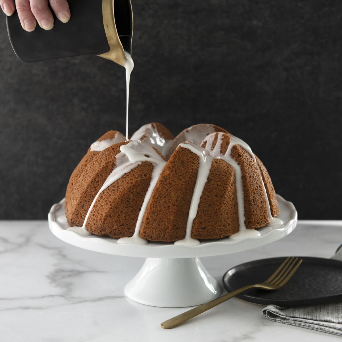 nordic-ware-braided-bundt-tulbandvorm-goud