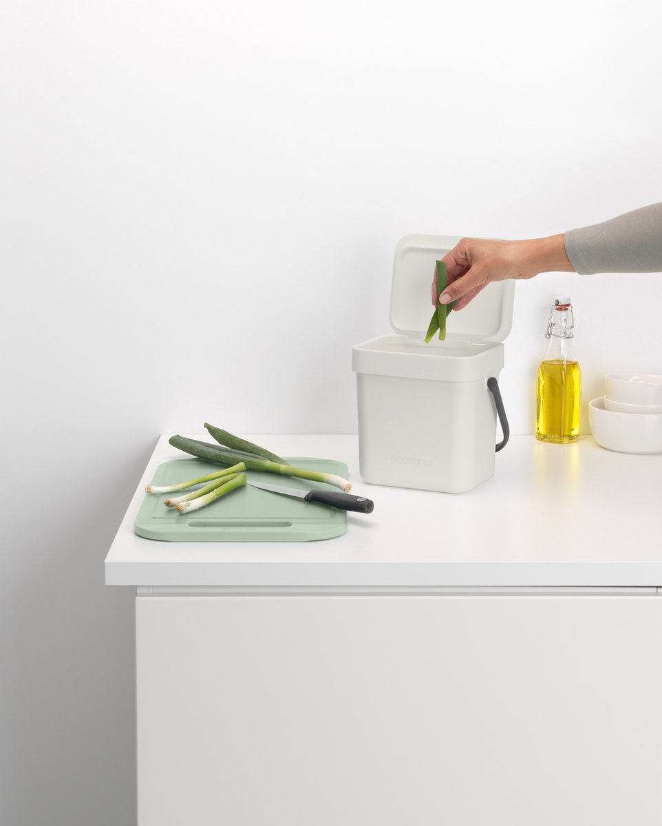 brabantia-sort-go-afvalemmer-6l-light-grey