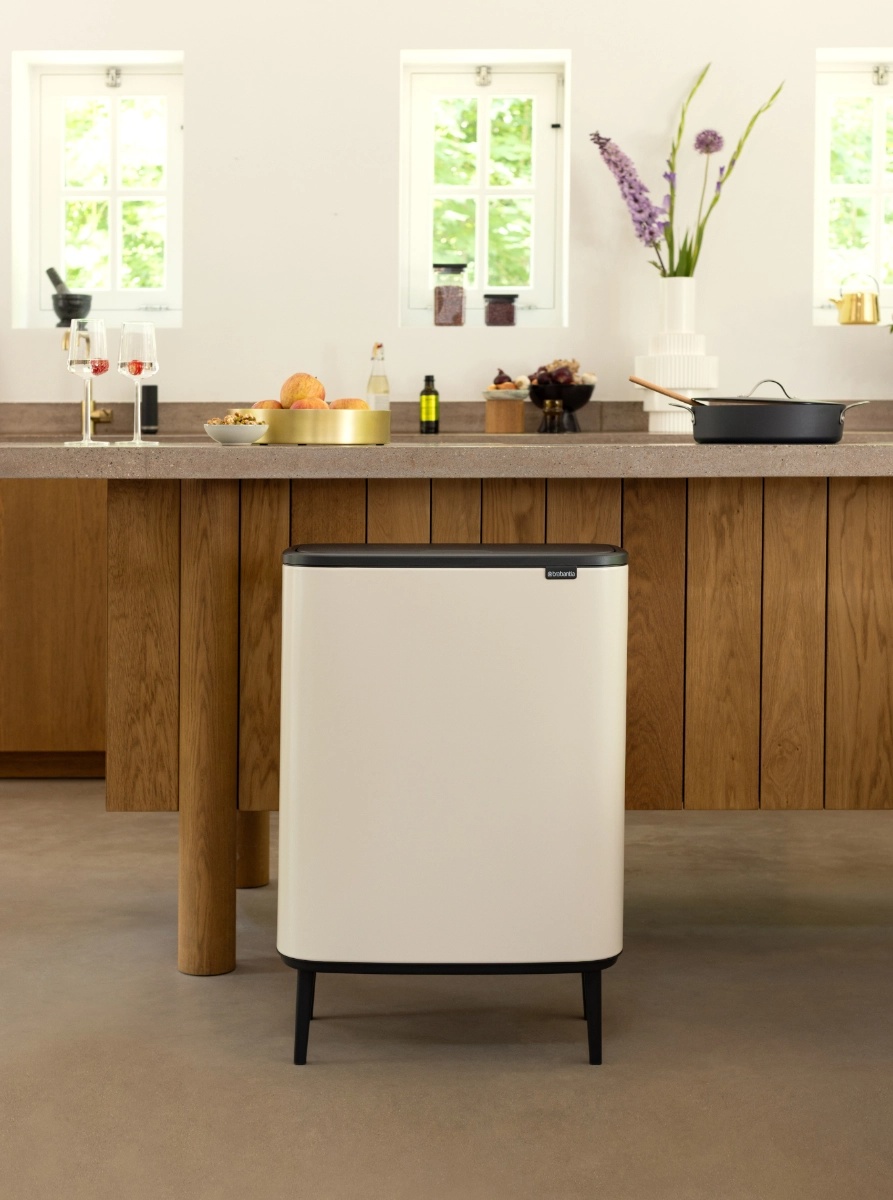brabantia-bo-touch-bin-hi-afvalemmer-60l-soft-beige8.jpg