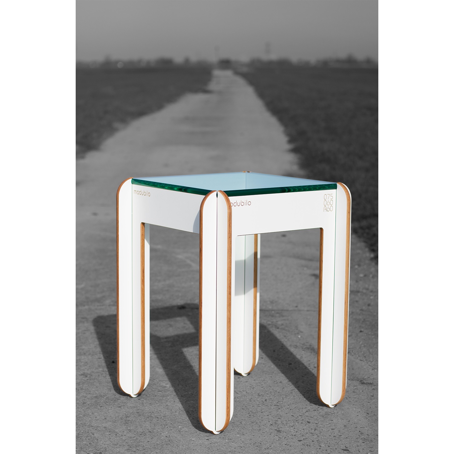 modubilo-tafel-met-glass-blad-75cm