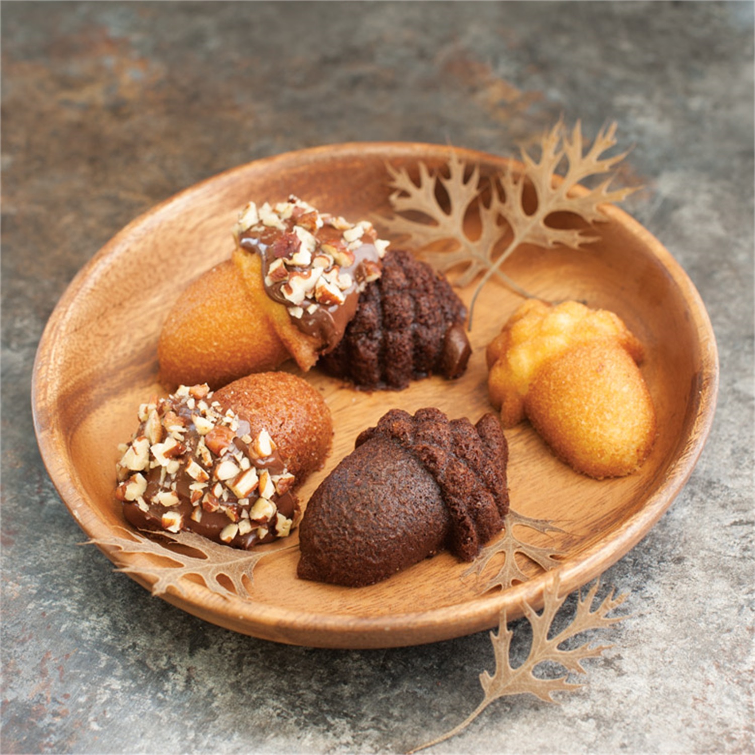 nordic-ware-acorn-cakelet-bakvorm-19-vaks-brons