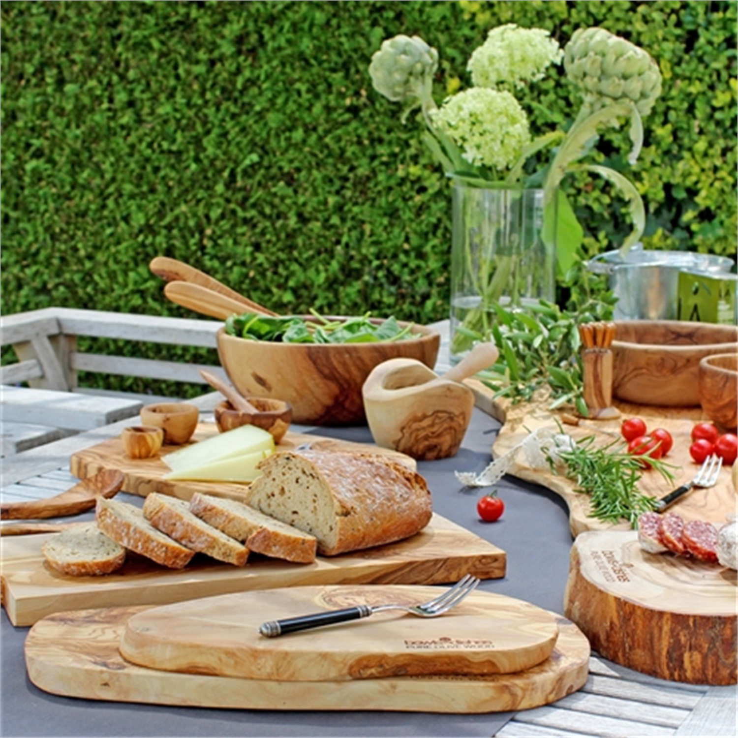 bowls-and-dishes-pure-olive-wood-tapasplank-extra-breed-60cm