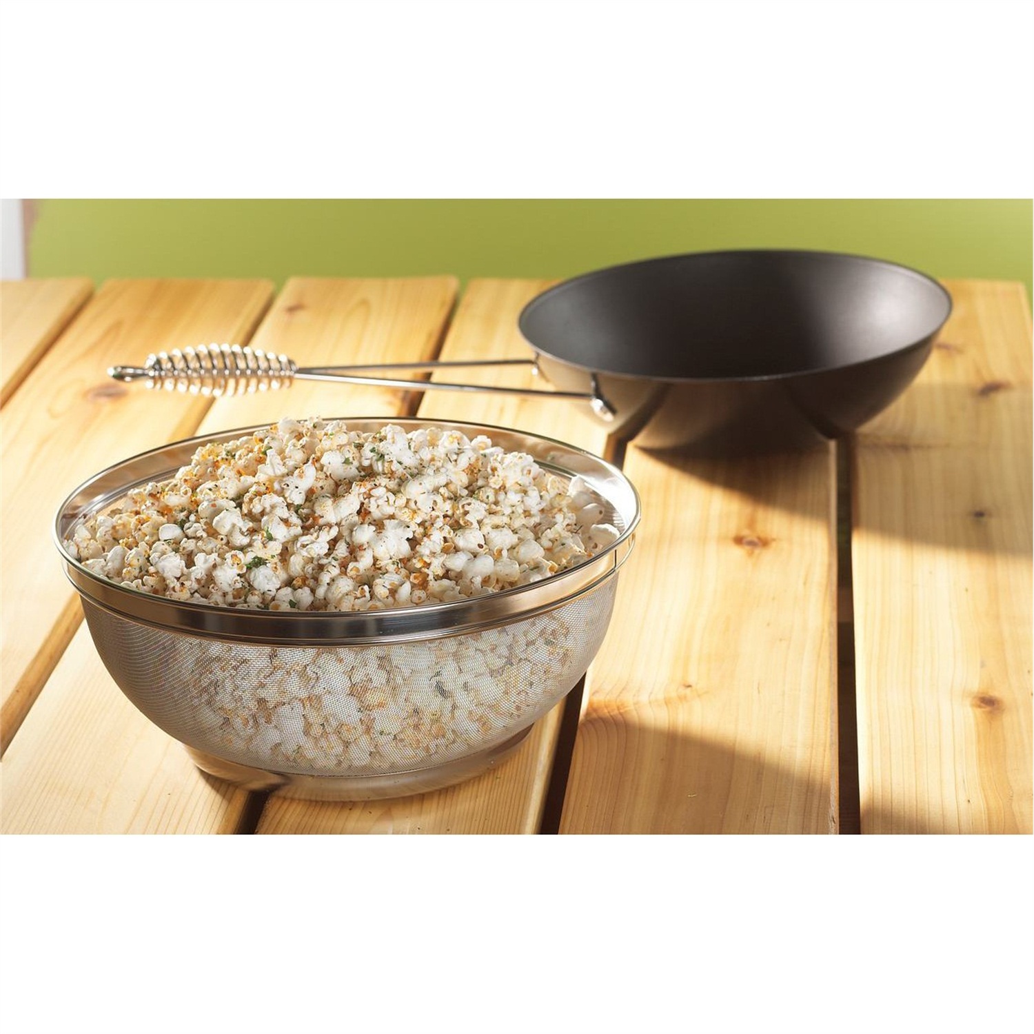 nordic-ware-indooroutdoor-campfire-and-stovetop-popcornpan-28cm