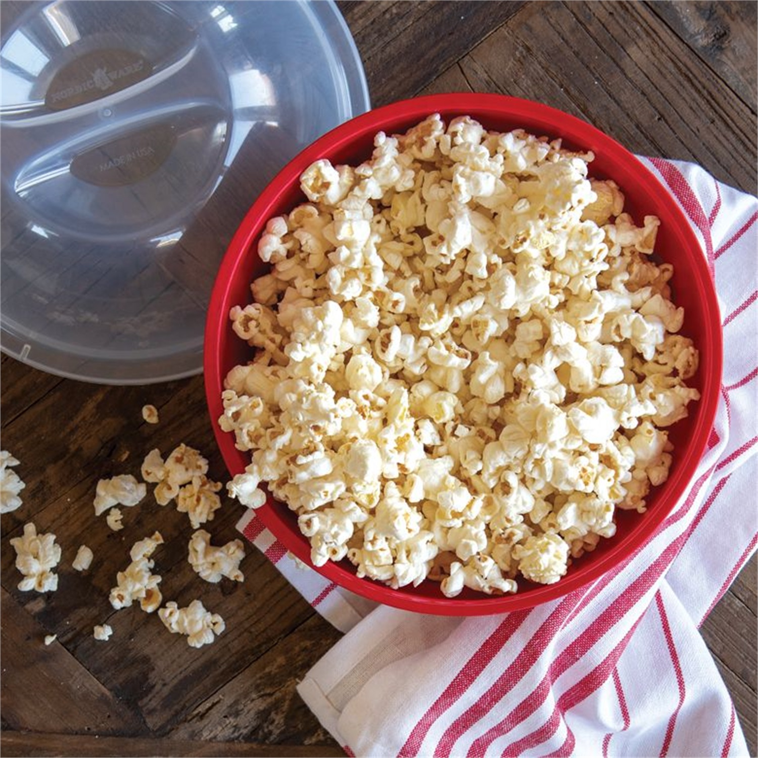 nordic-ware-microwave-quick-popcorn-popper-rood