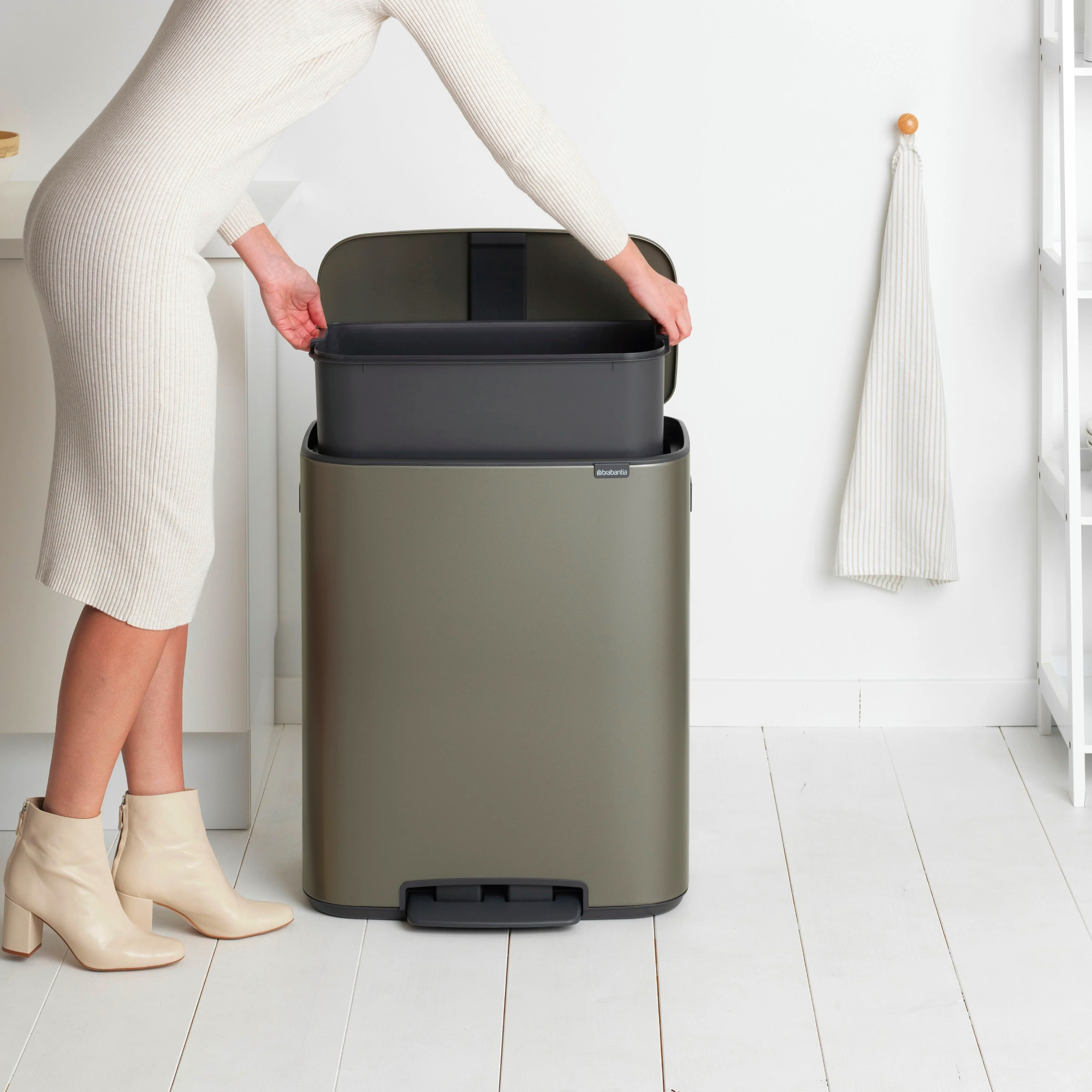 brabantia-bo-pedaalemmer-60l-platina