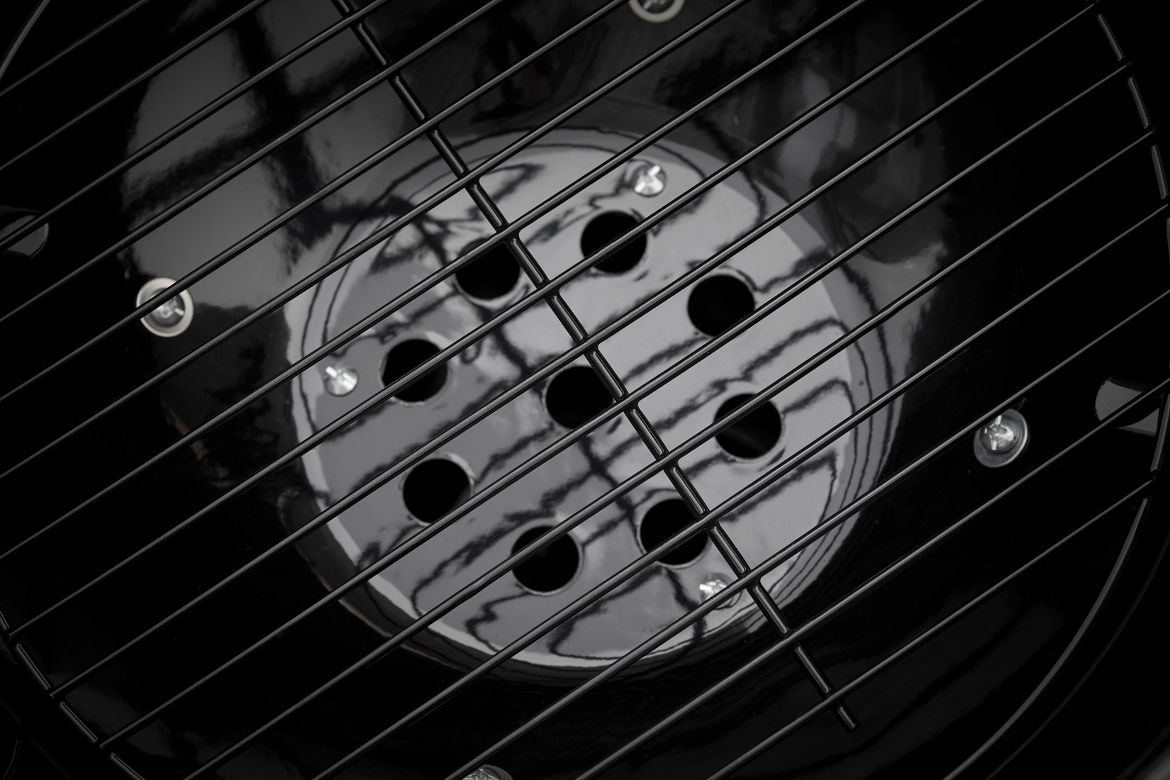 napoleon-houtskool-kogelbarbecue-nk18k-leg-1-47cm